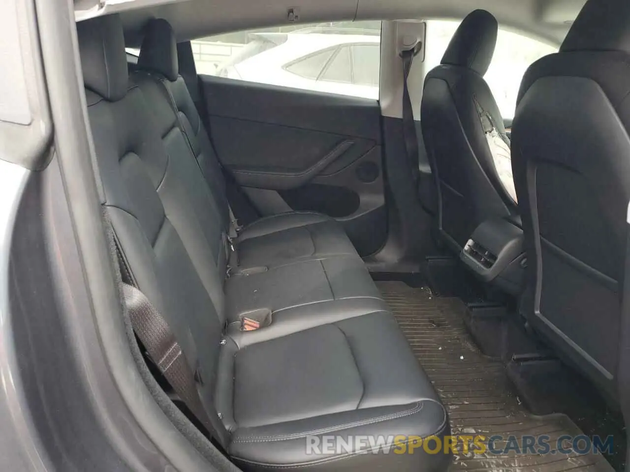 10 Photograph of a damaged car 7SAYGDEE4PF855986 TESLA MODEL Y 2023
