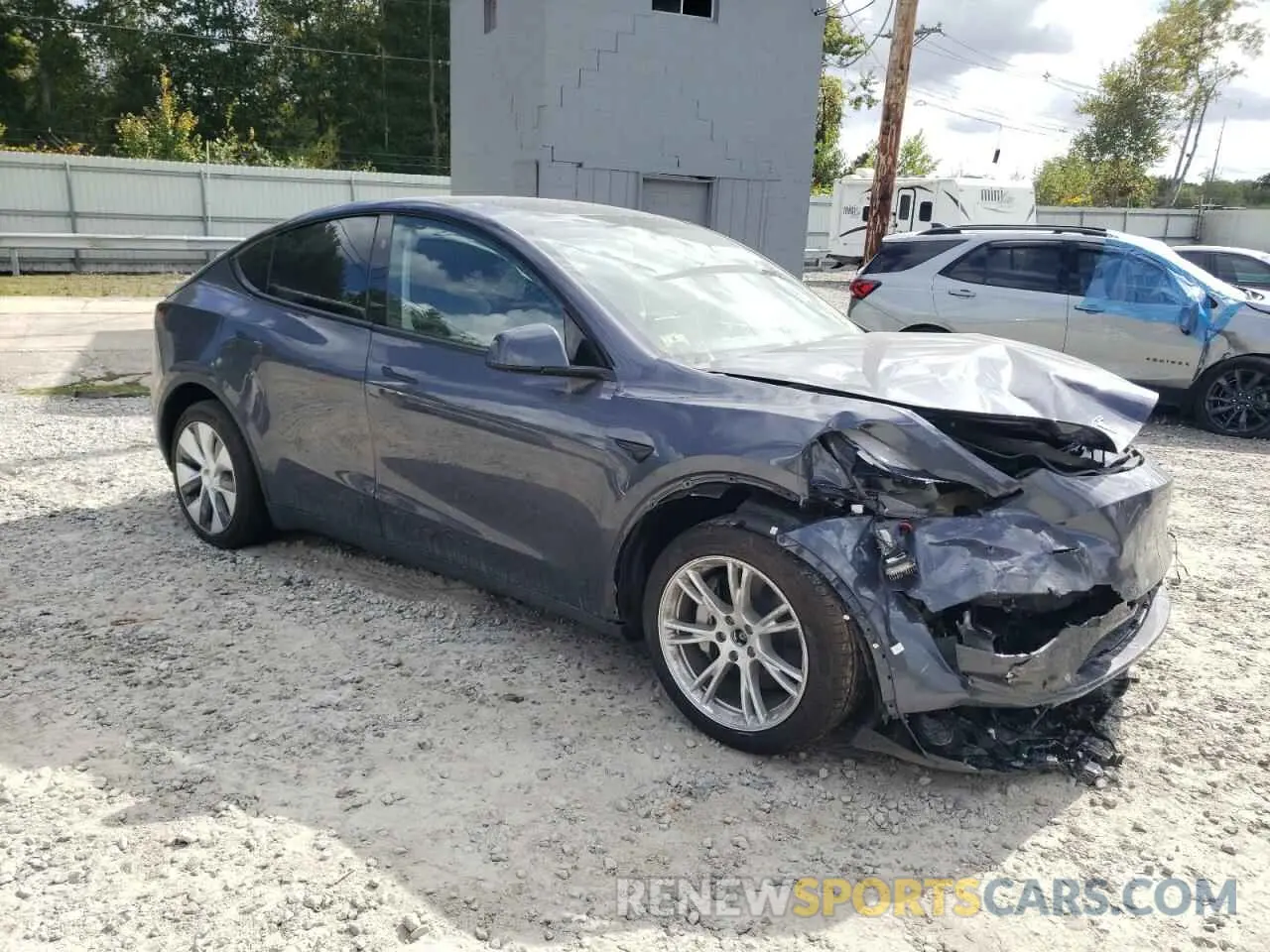 4 Photograph of a damaged car 7SAYGDEE4PF855986 TESLA MODEL Y 2023