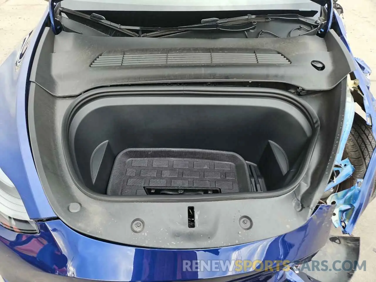 11 Photograph of a damaged car 7SAYGDEE4PF890429 TESLA MODEL Y 2023