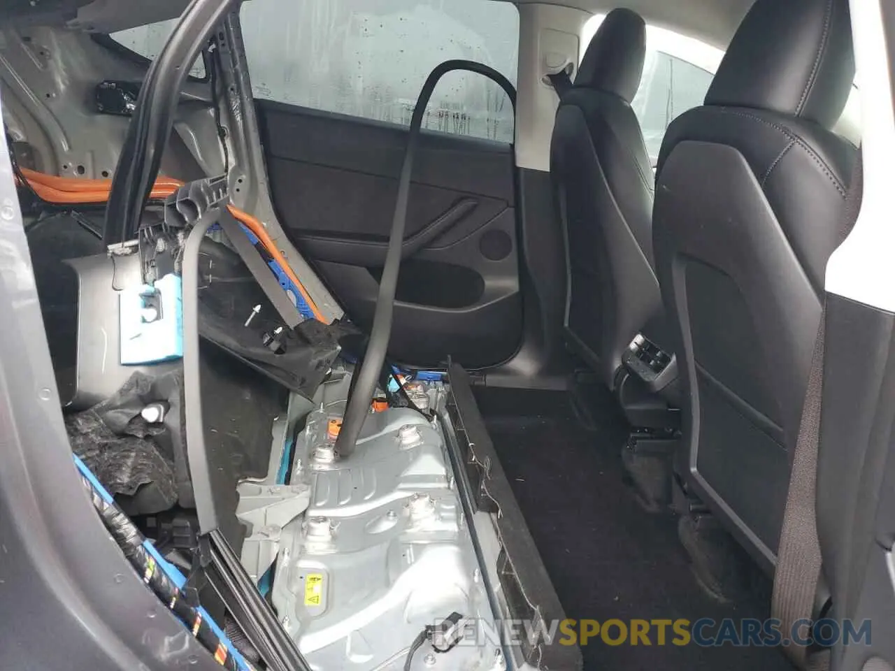 11 Photograph of a damaged car 7SAYGDEE4PF914079 TESLA MODEL Y 2023