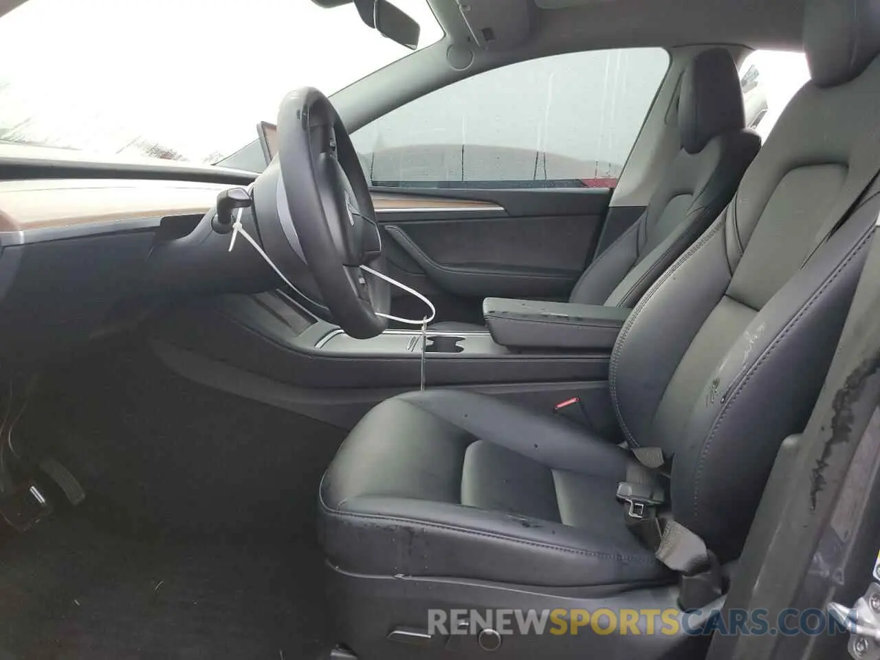 7 Photograph of a damaged car 7SAYGDEE4PF914079 TESLA MODEL Y 2023