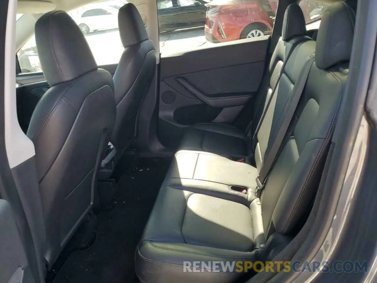 10 Photograph of a damaged car 7SAYGDEE5PA037129 TESLA MODEL Y 2023
