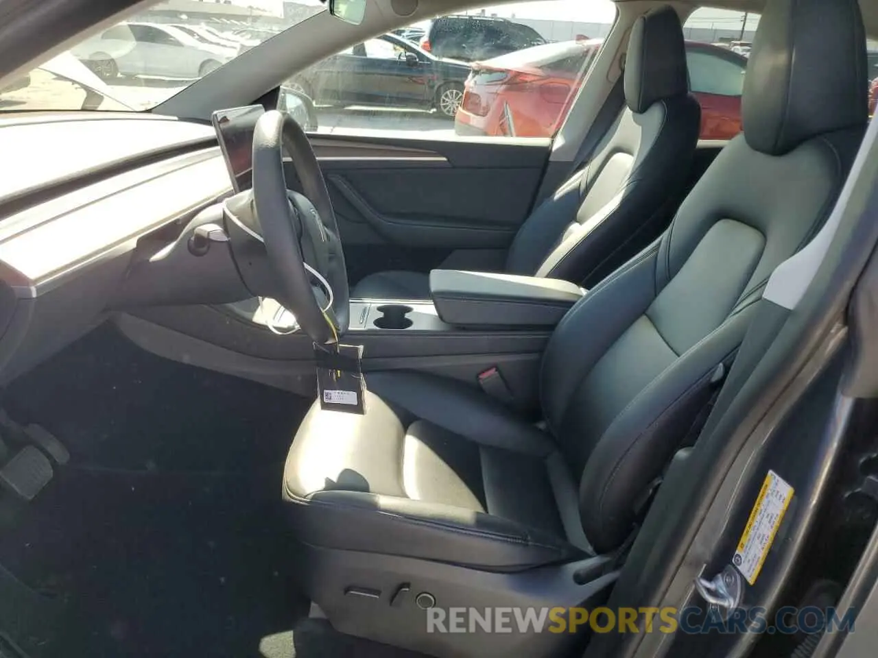 7 Photograph of a damaged car 7SAYGDEE5PA037129 TESLA MODEL Y 2023