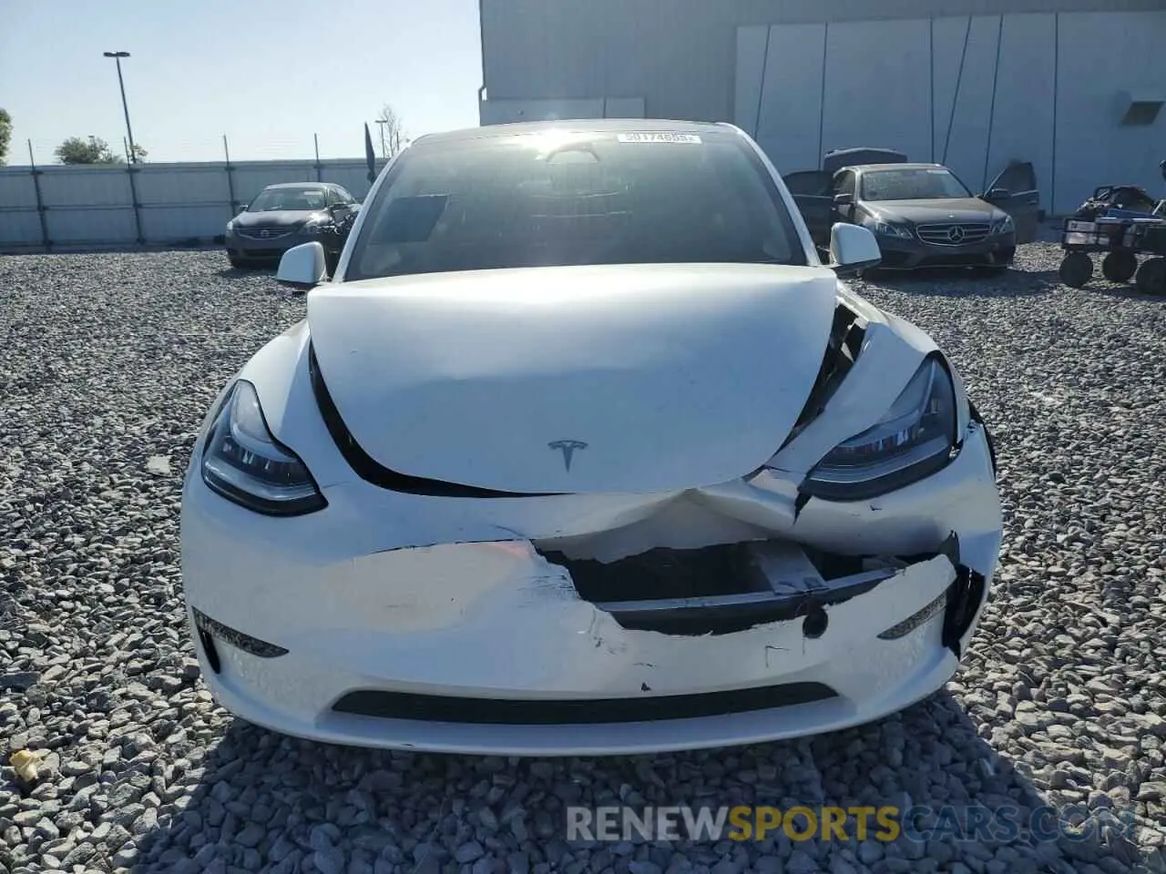 5 Photograph of a damaged car 7SAYGDEE5PA053525 TESLA MODEL Y 2023