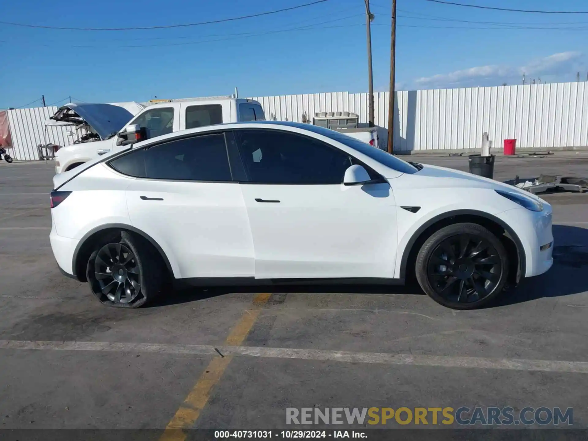 12 Photograph of a damaged car 7SAYGDEE5PA059485 TESLA MODEL Y 2023