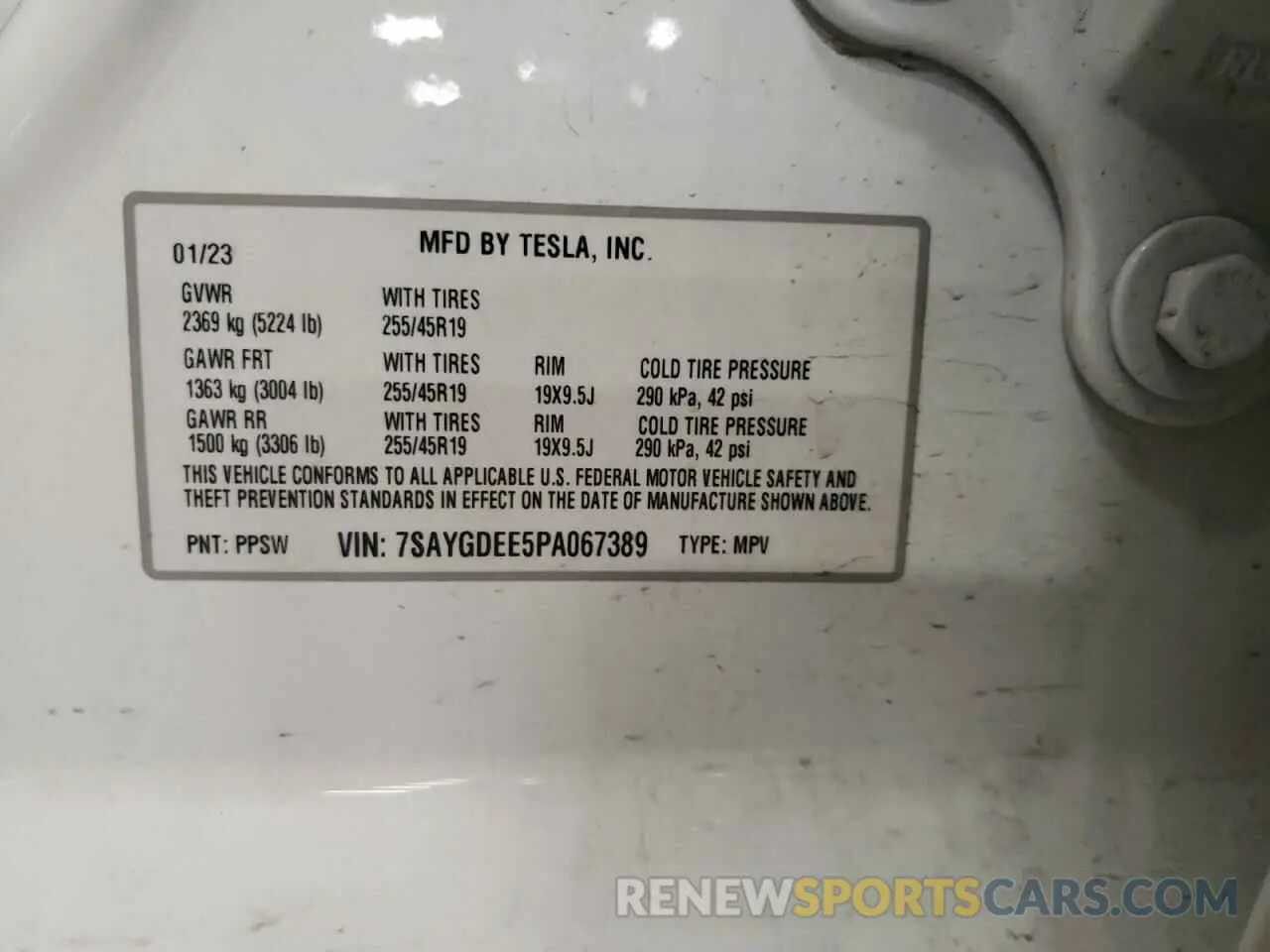 13 Photograph of a damaged car 7SAYGDEE5PA067389 TESLA MODEL Y 2023