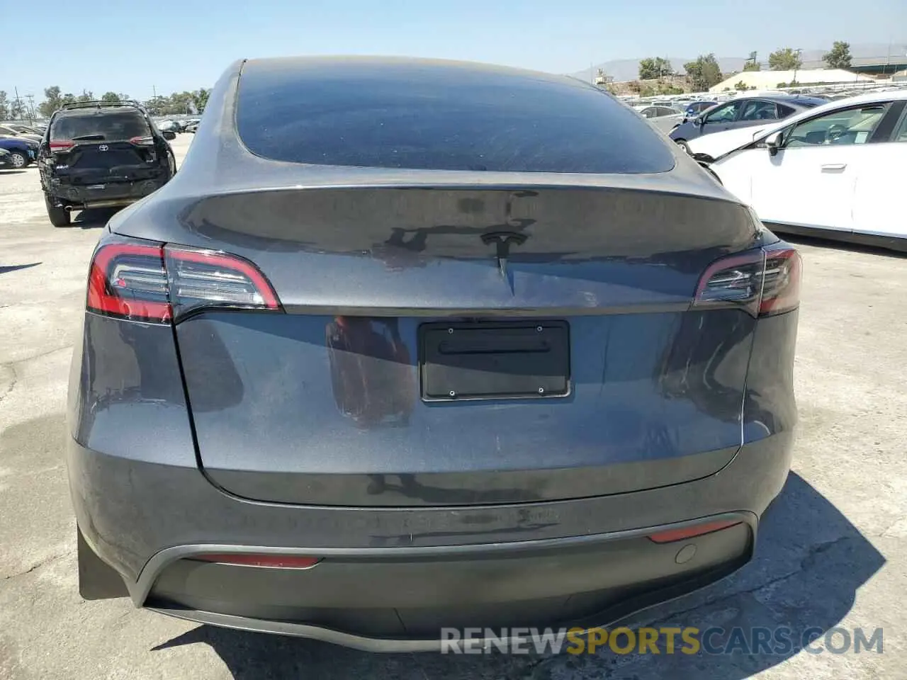 6 Photograph of a damaged car 7SAYGDEE5PA076769 TESLA MODEL Y 2023