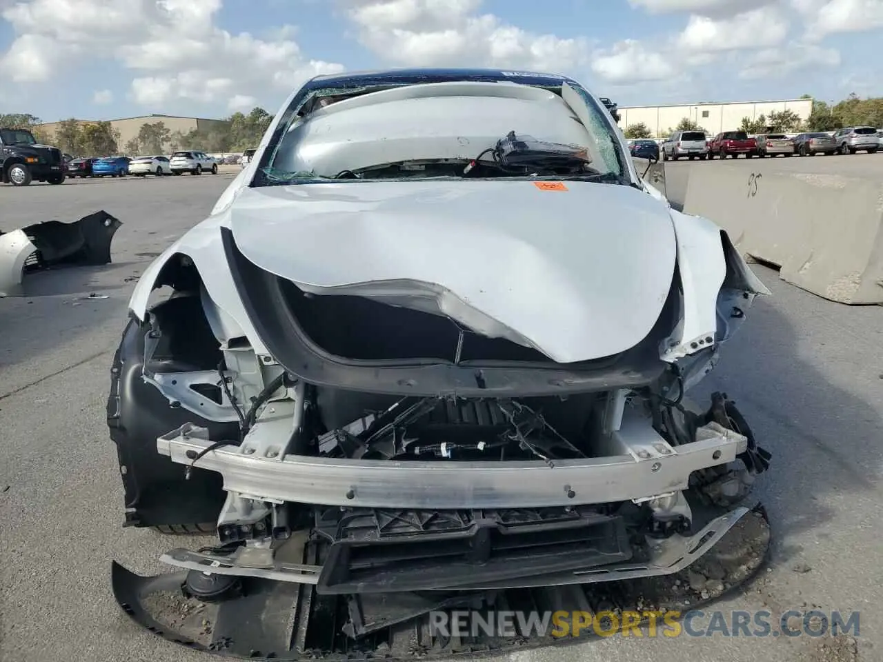 5 Photograph of a damaged car 7SAYGDEE5PA083009 TESLA MODEL Y 2023
