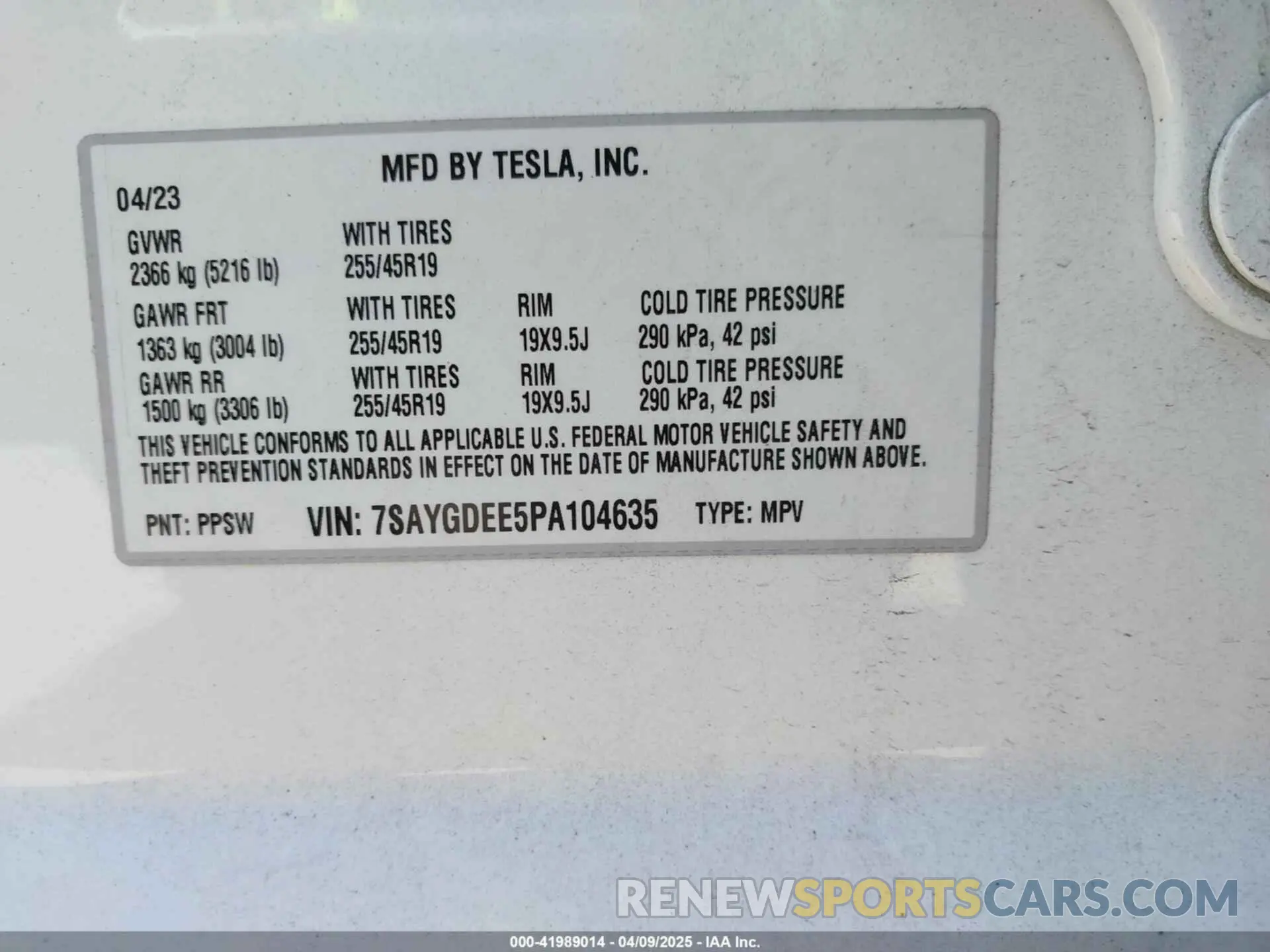 9 Photograph of a damaged car 7SAYGDEE5PA104635 TESLA MODEL Y 2023