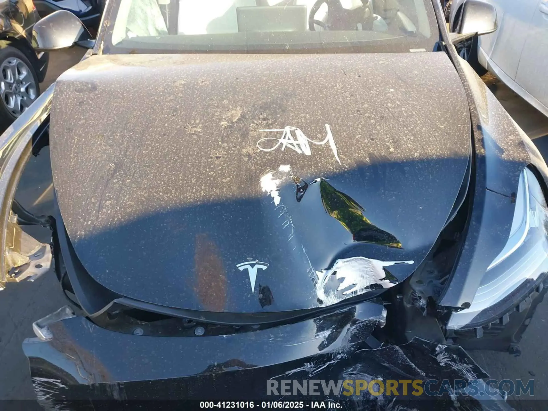 10 Photograph of a damaged car 7SAYGDEE5PA105834 TESLA MODEL Y 2023