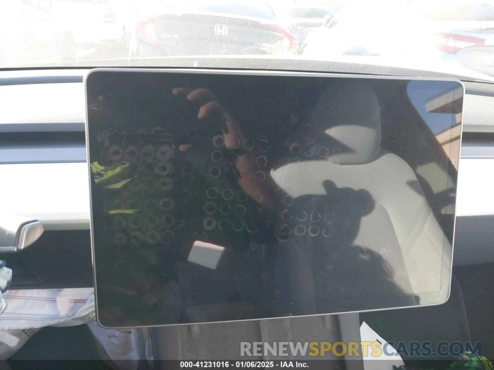 18 Photograph of a damaged car 7SAYGDEE5PA105834 TESLA MODEL Y 2023