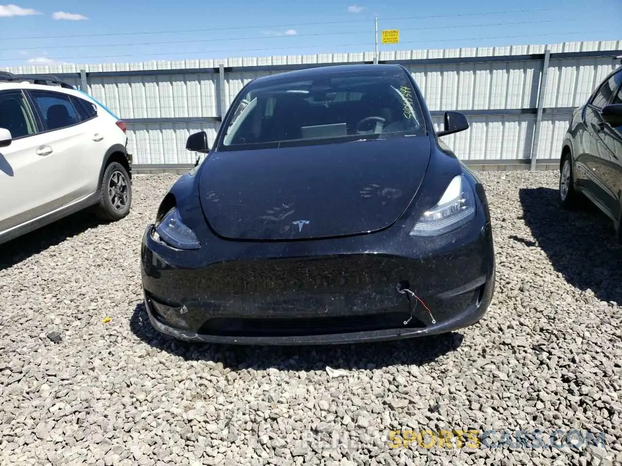 5 Photograph of a damaged car 7SAYGDEE5PA107275 TESLA MODEL Y 2023