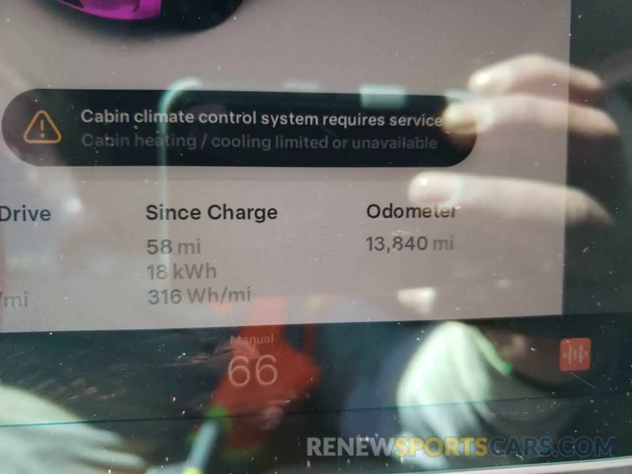 9 Photograph of a damaged car 7SAYGDEE5PA107275 TESLA MODEL Y 2023