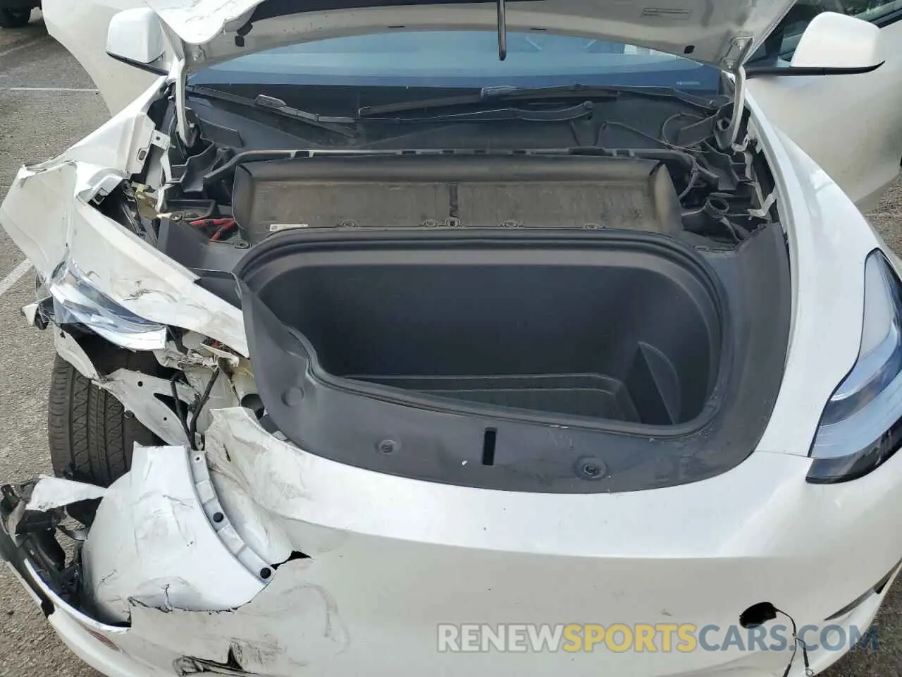 11 Photograph of a damaged car 7SAYGDEE5PA109303 TESLA MODEL Y 2023
