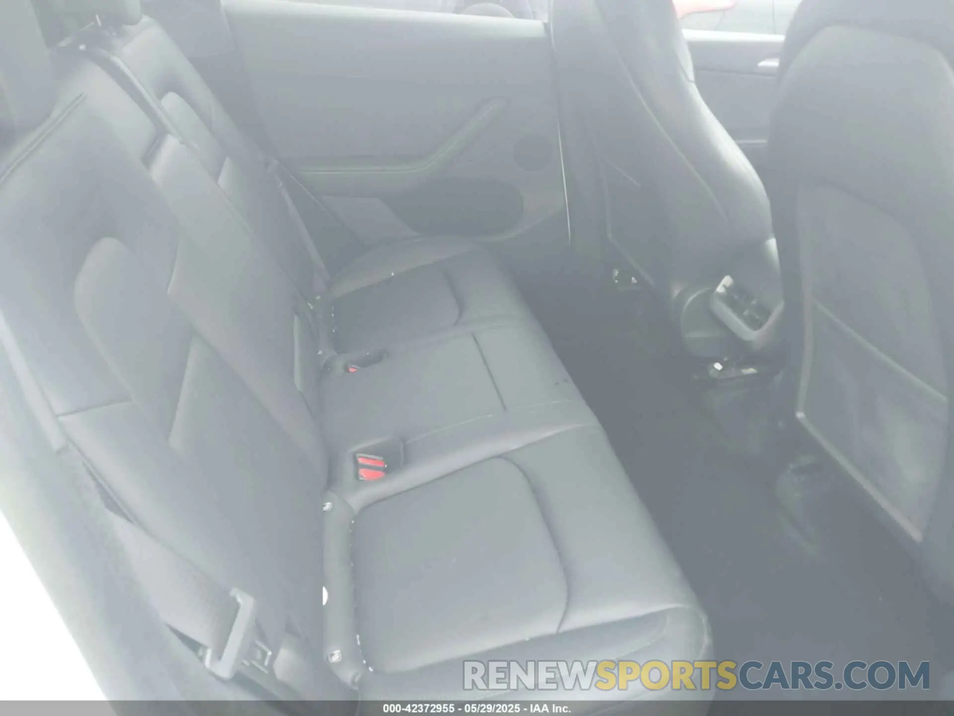 8 Photograph of a damaged car 7SAYGDEE5PA109334 TESLA MODEL Y 2023