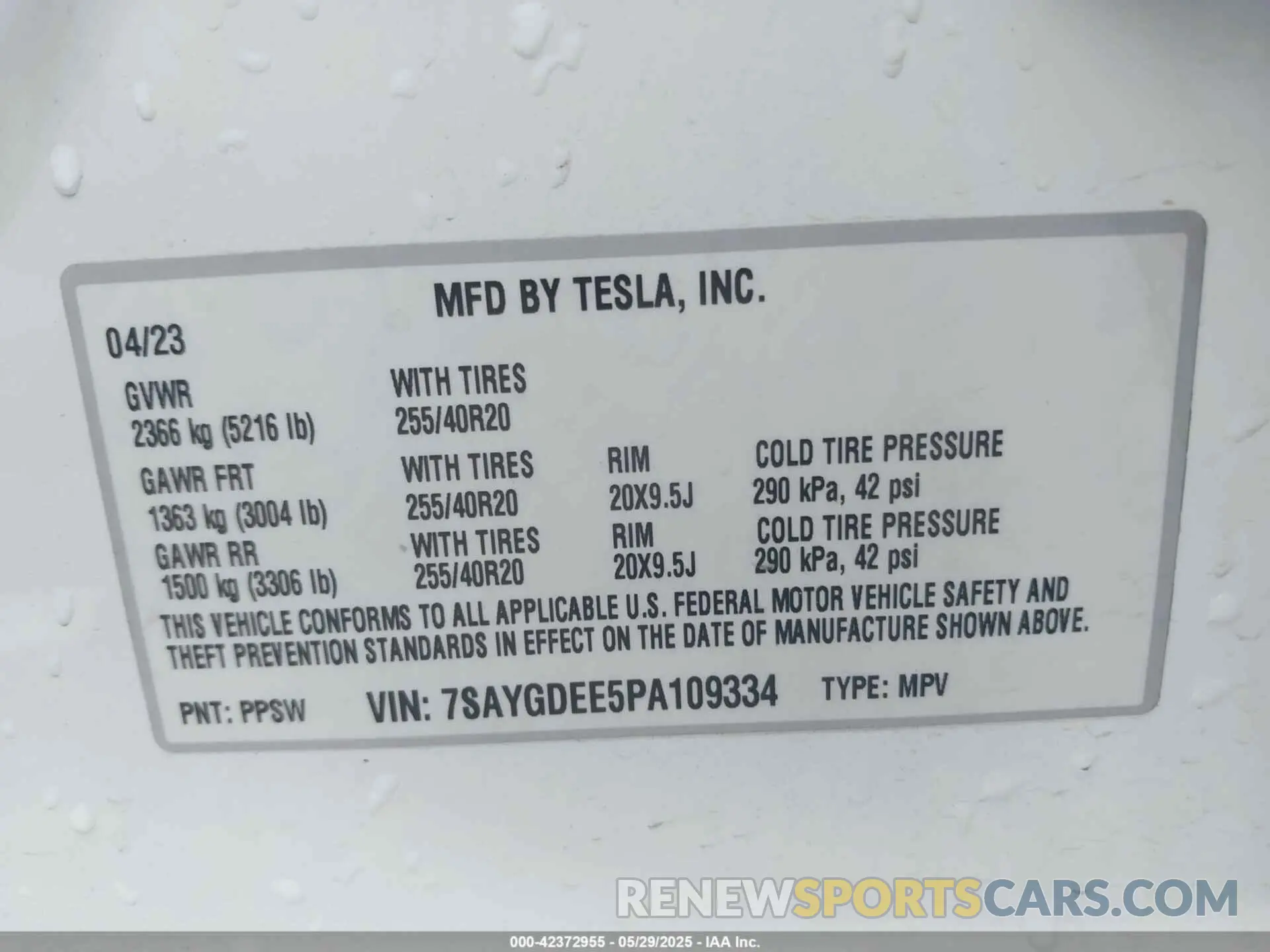 9 Photograph of a damaged car 7SAYGDEE5PA109334 TESLA MODEL Y 2023