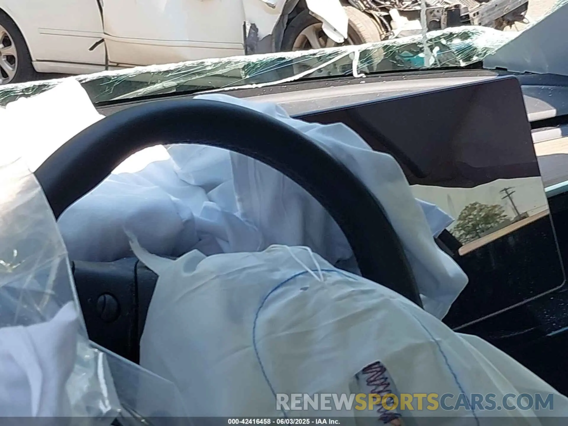 7 Photograph of a damaged car 7SAYGDEE5PA116476 TESLA MODEL Y 2023