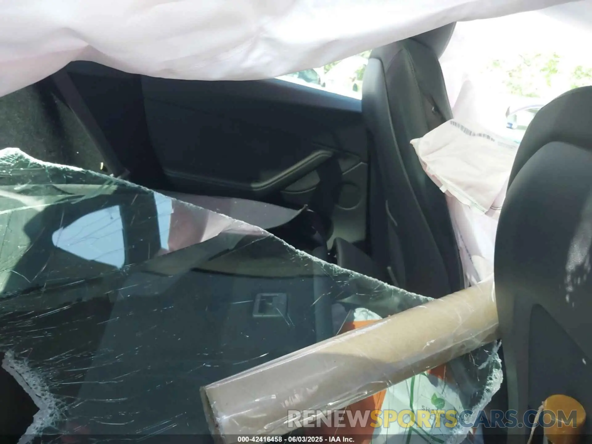 8 Photograph of a damaged car 7SAYGDEE5PA116476 TESLA MODEL Y 2023