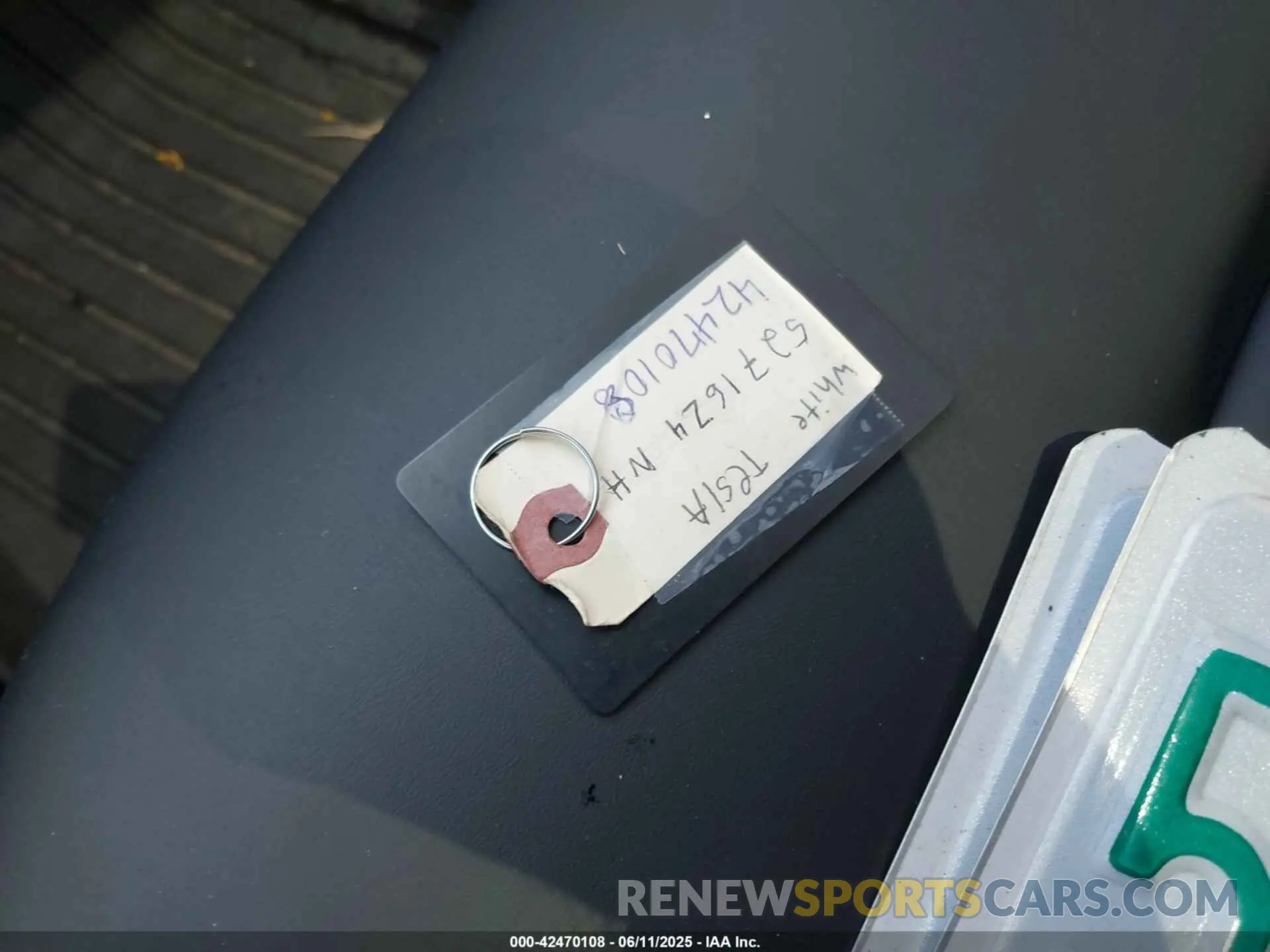 11 Photograph of a damaged car 7SAYGDEE5PA126165 TESLA MODEL Y 2023