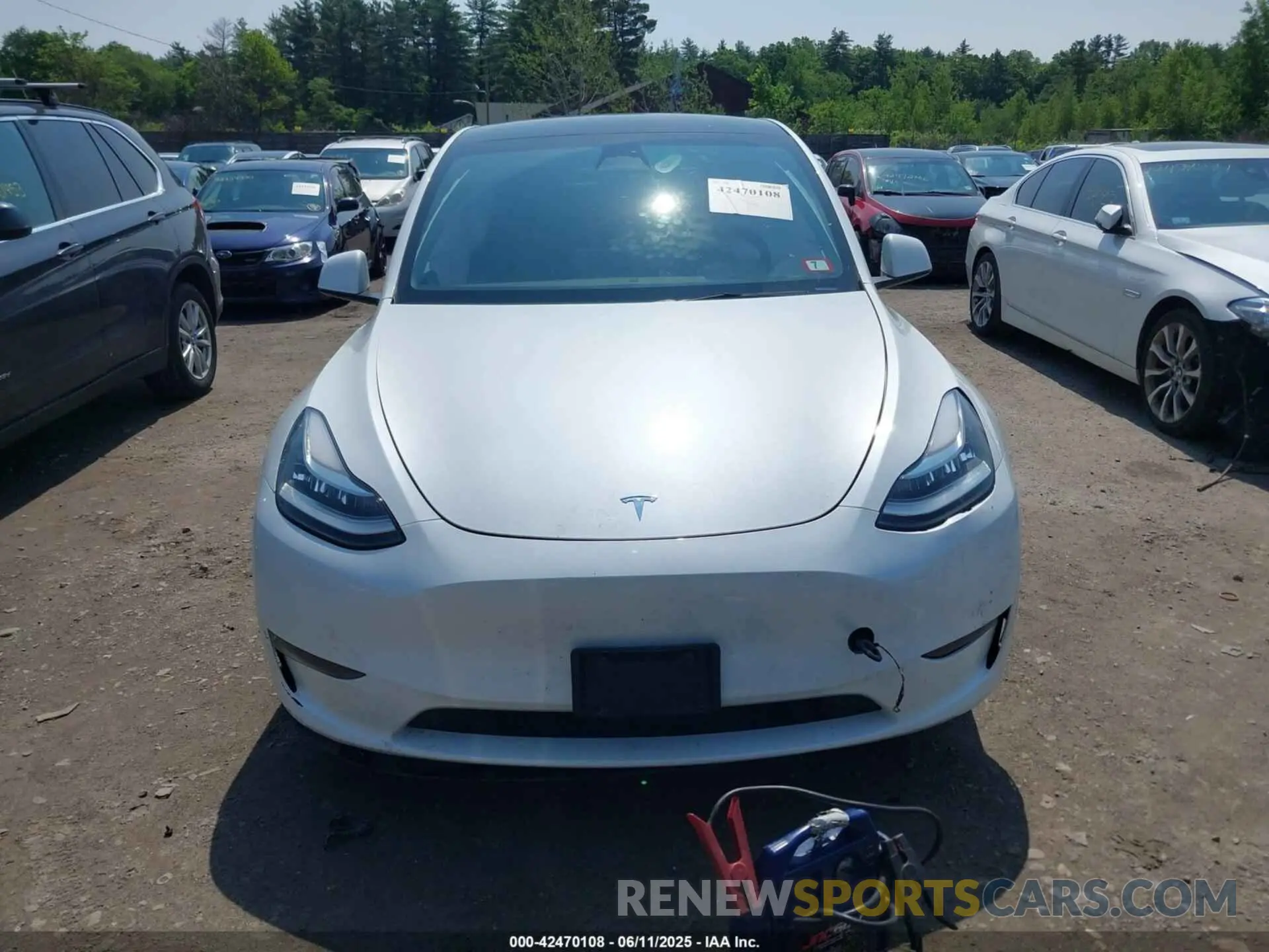 12 Photograph of a damaged car 7SAYGDEE5PA126165 TESLA MODEL Y 2023