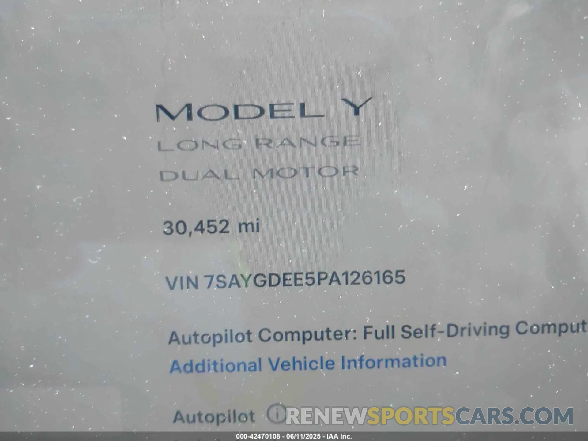 15 Photograph of a damaged car 7SAYGDEE5PA126165 TESLA MODEL Y 2023