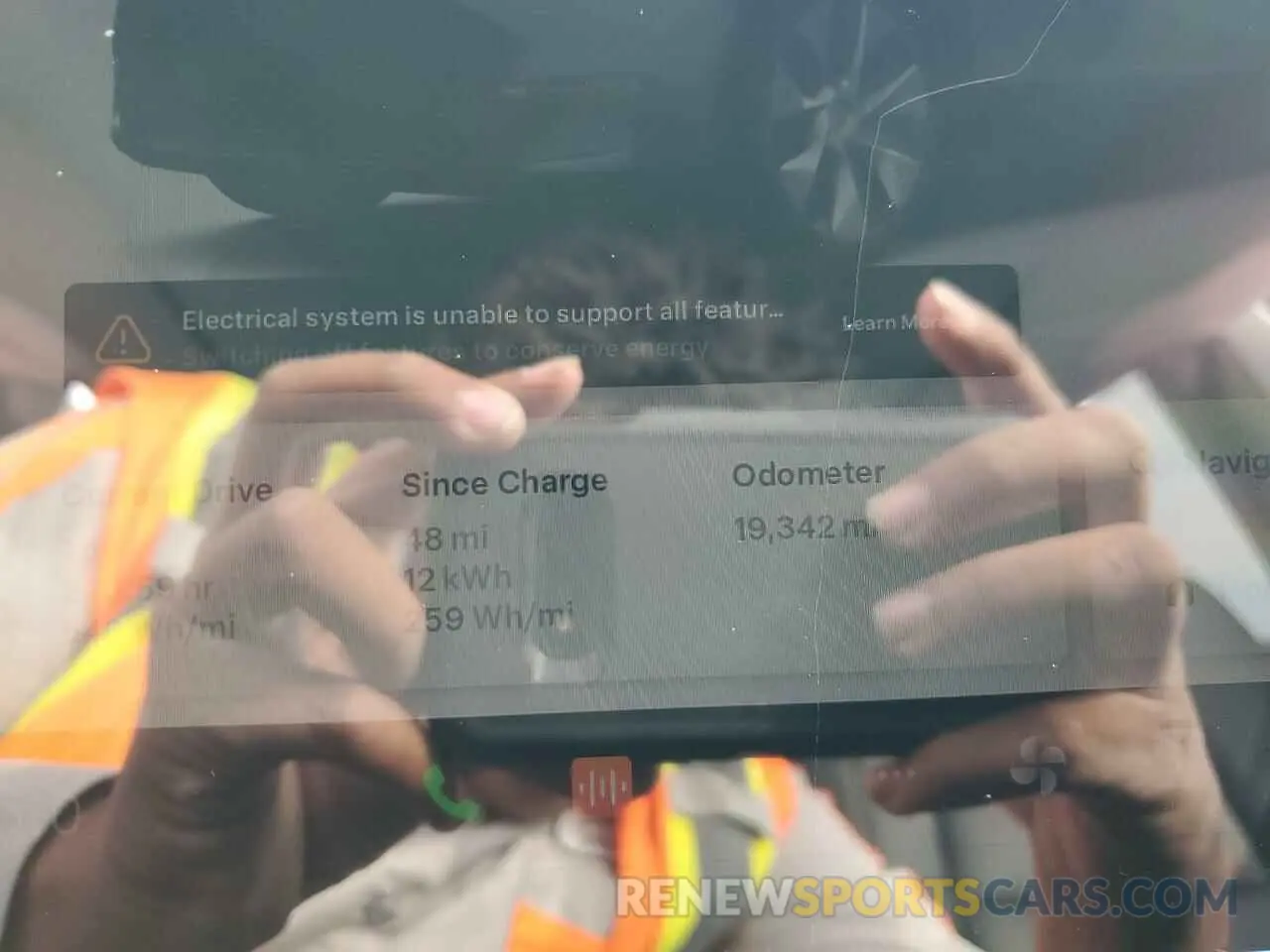 9 Photograph of a damaged car 7SAYGDEE5PA129700 TESLA MODEL Y 2023