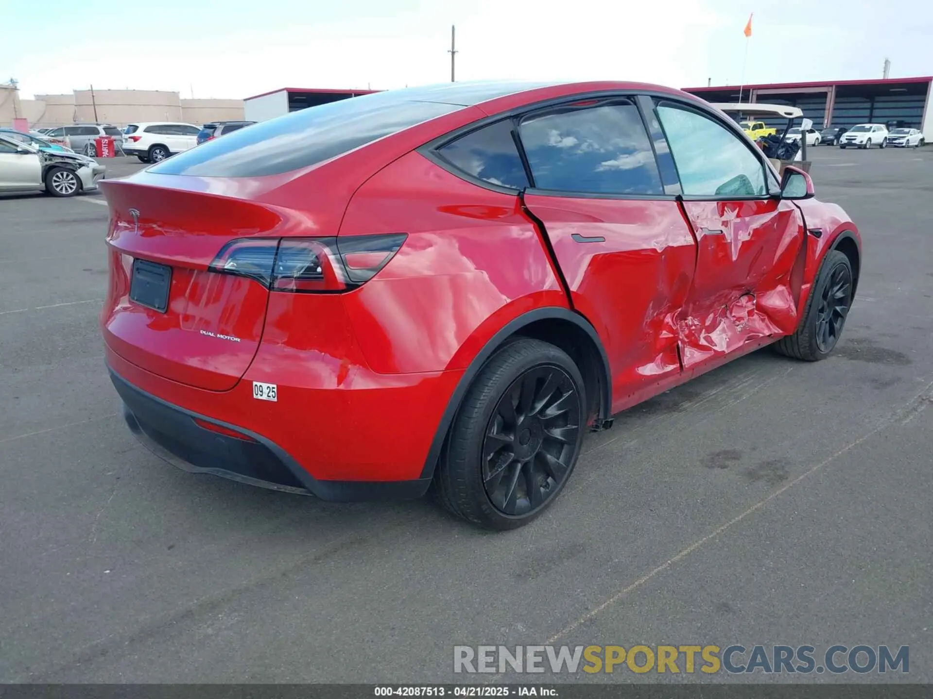 4 Photograph of a damaged car 7SAYGDEE5PA167914 TESLA MODEL Y 2023