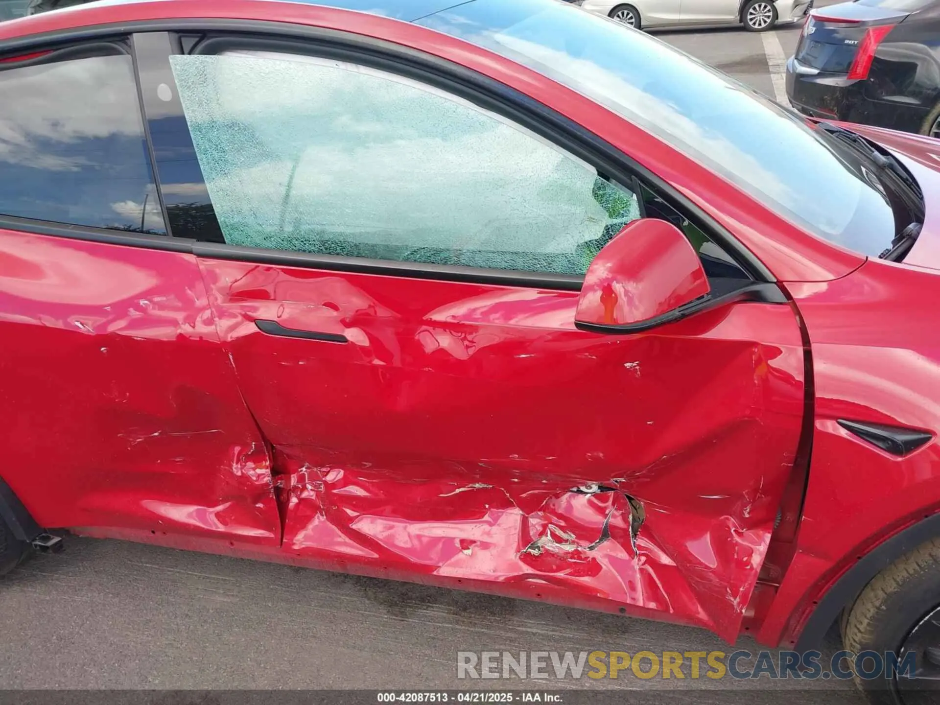 6 Photograph of a damaged car 7SAYGDEE5PA167914 TESLA MODEL Y 2023