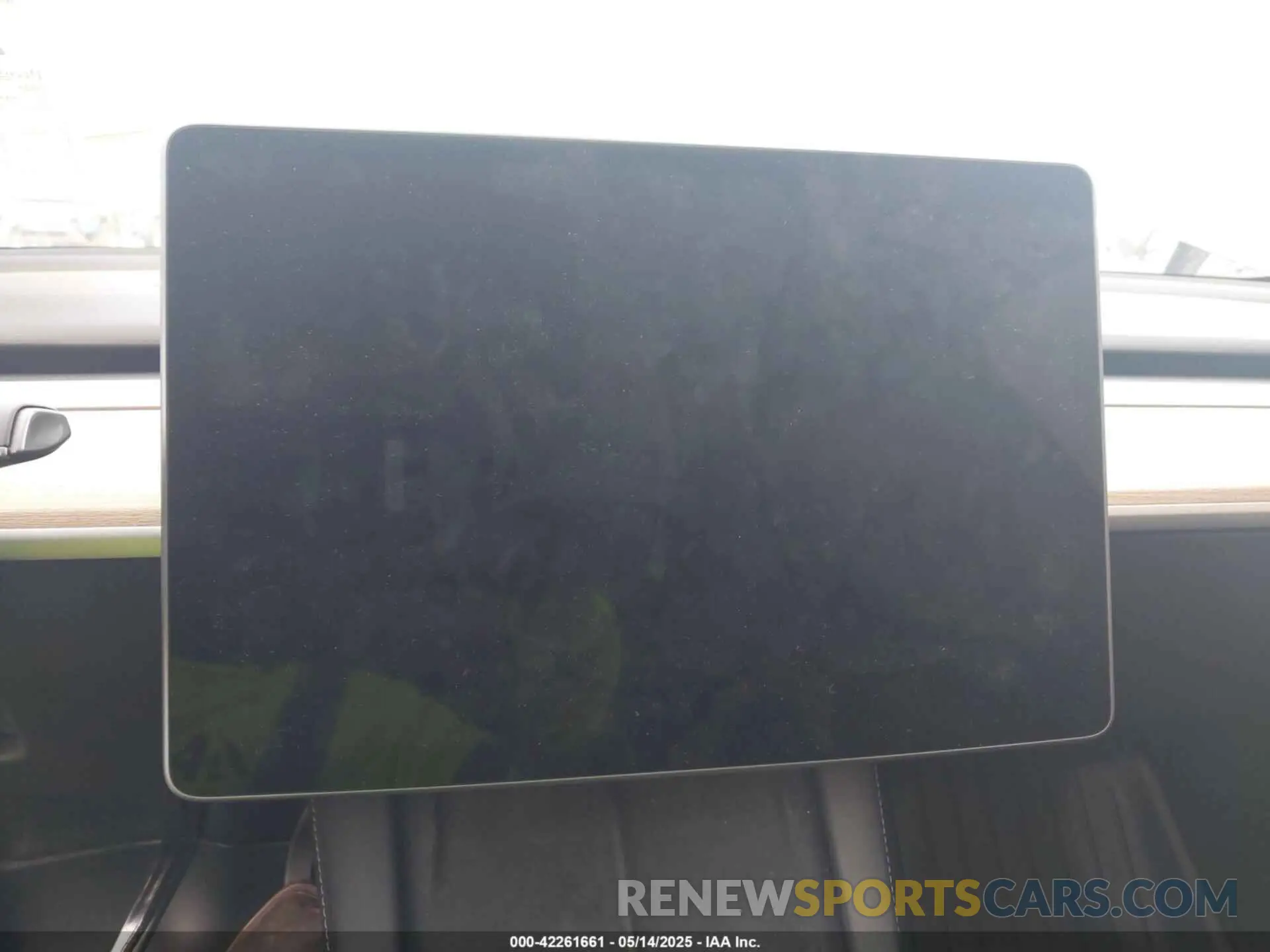14 Photograph of a damaged car 7SAYGDEE5PA170506 TESLA MODEL Y 2023