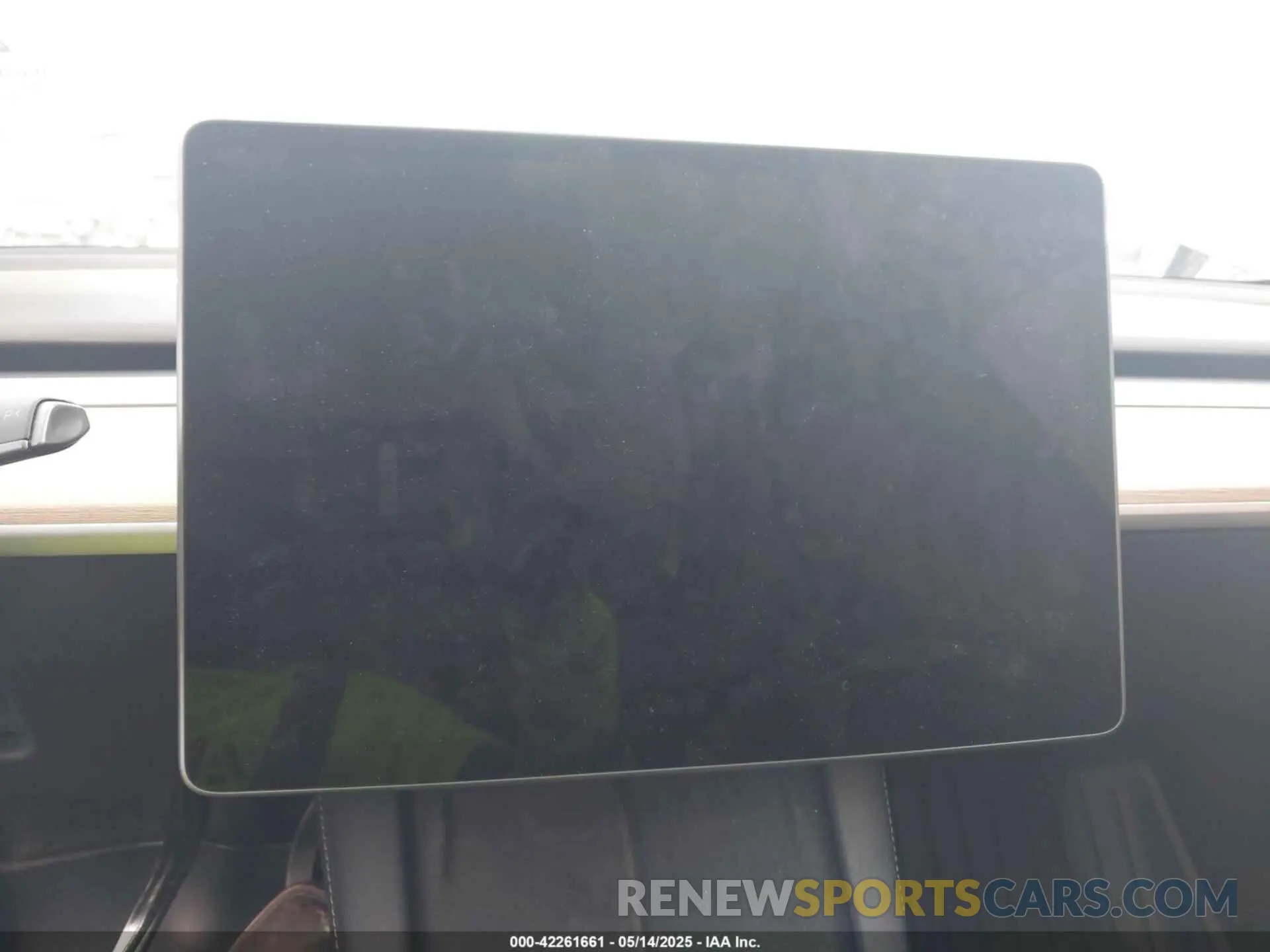 17 Photograph of a damaged car 7SAYGDEE5PA170506 TESLA MODEL Y 2023