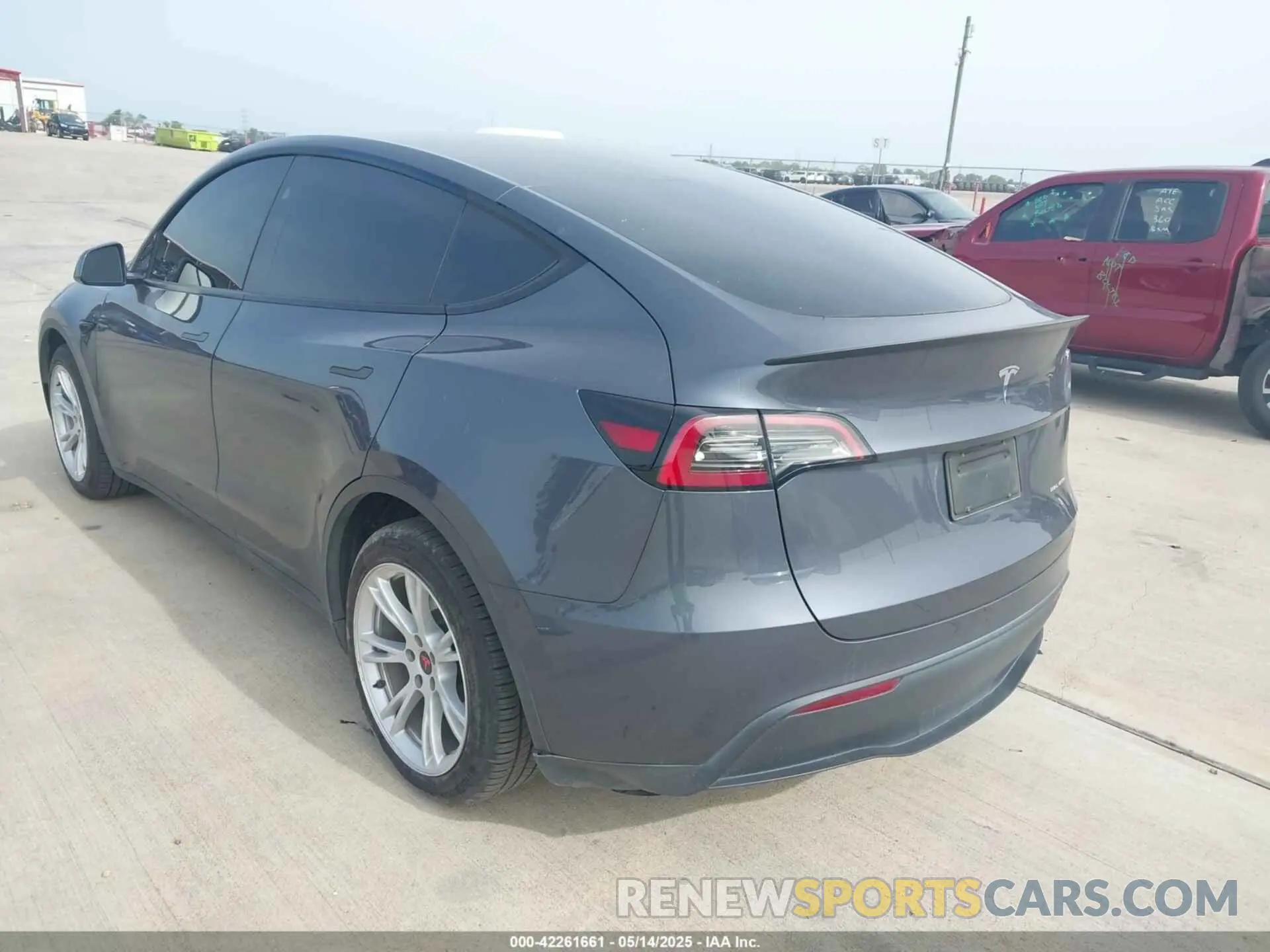 3 Photograph of a damaged car 7SAYGDEE5PA170506 TESLA MODEL Y 2023