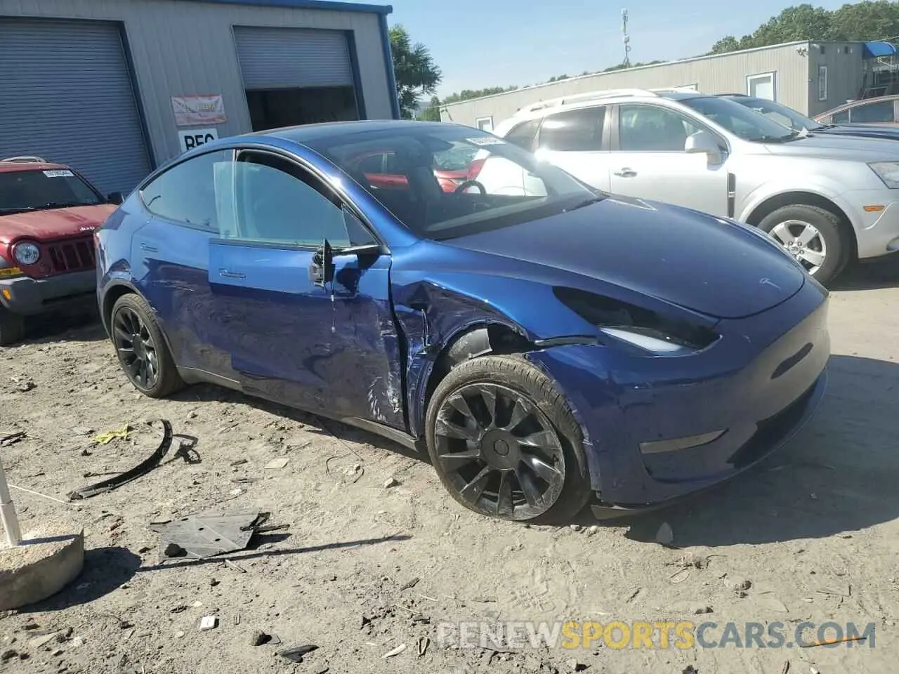 4 Photograph of a damaged car 7SAYGDEE5PA186804 TESLA MODEL Y 2023