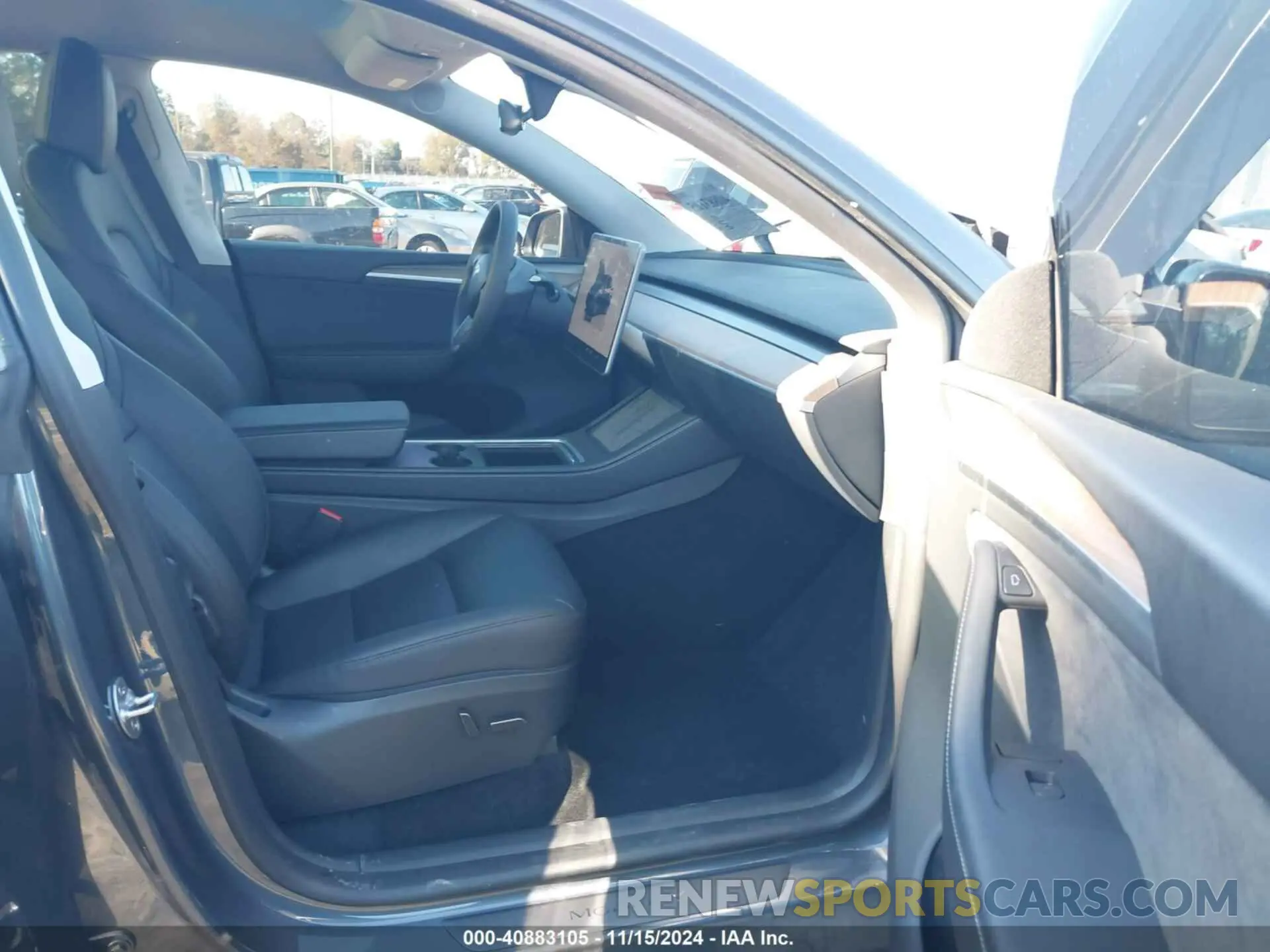 5 Photograph of a damaged car 7SAYGDEE5PA188729 TESLA MODEL Y 2023