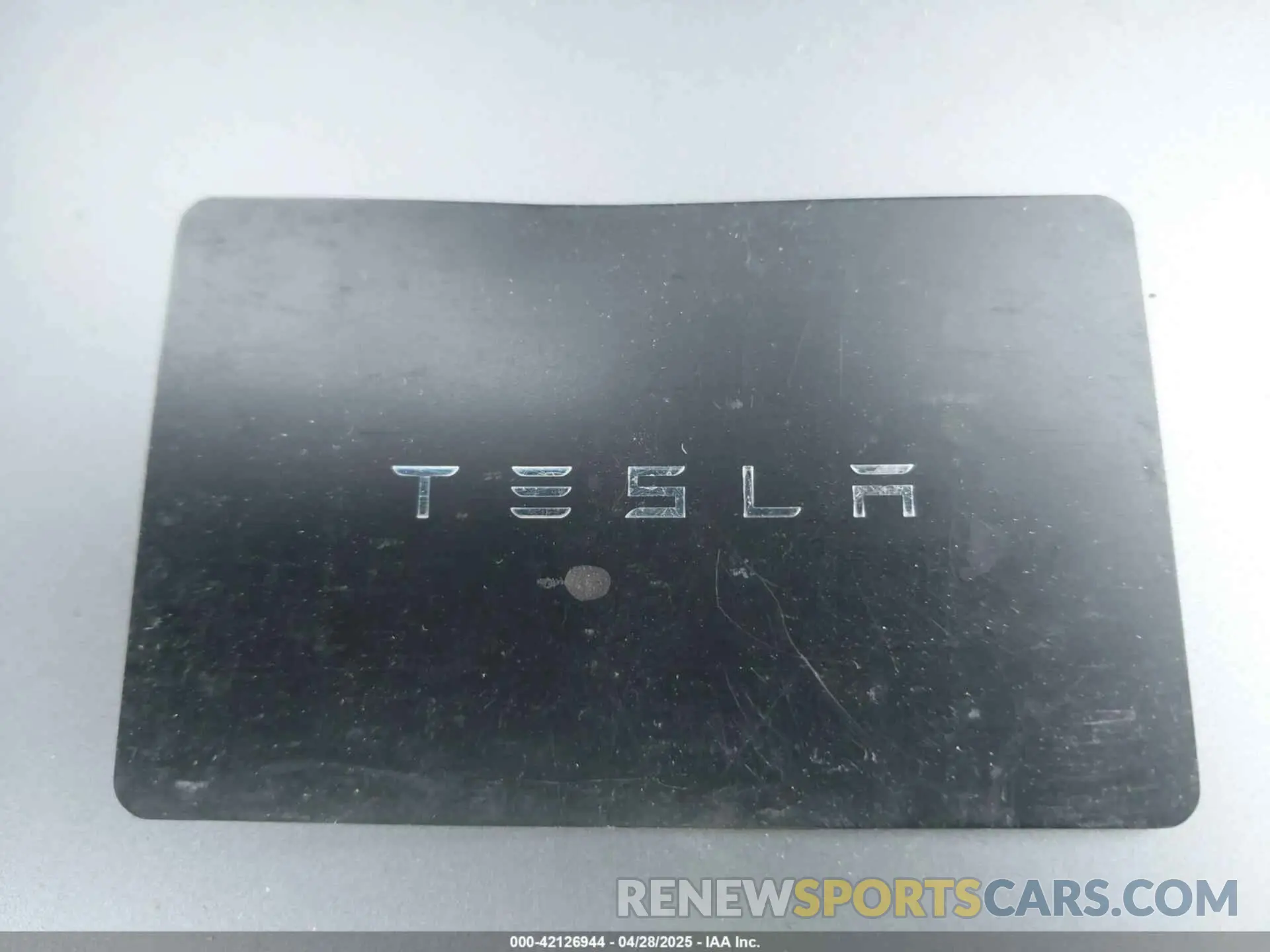 11 Photograph of a damaged car 7SAYGDEE5PA200040 TESLA MODEL Y 2023