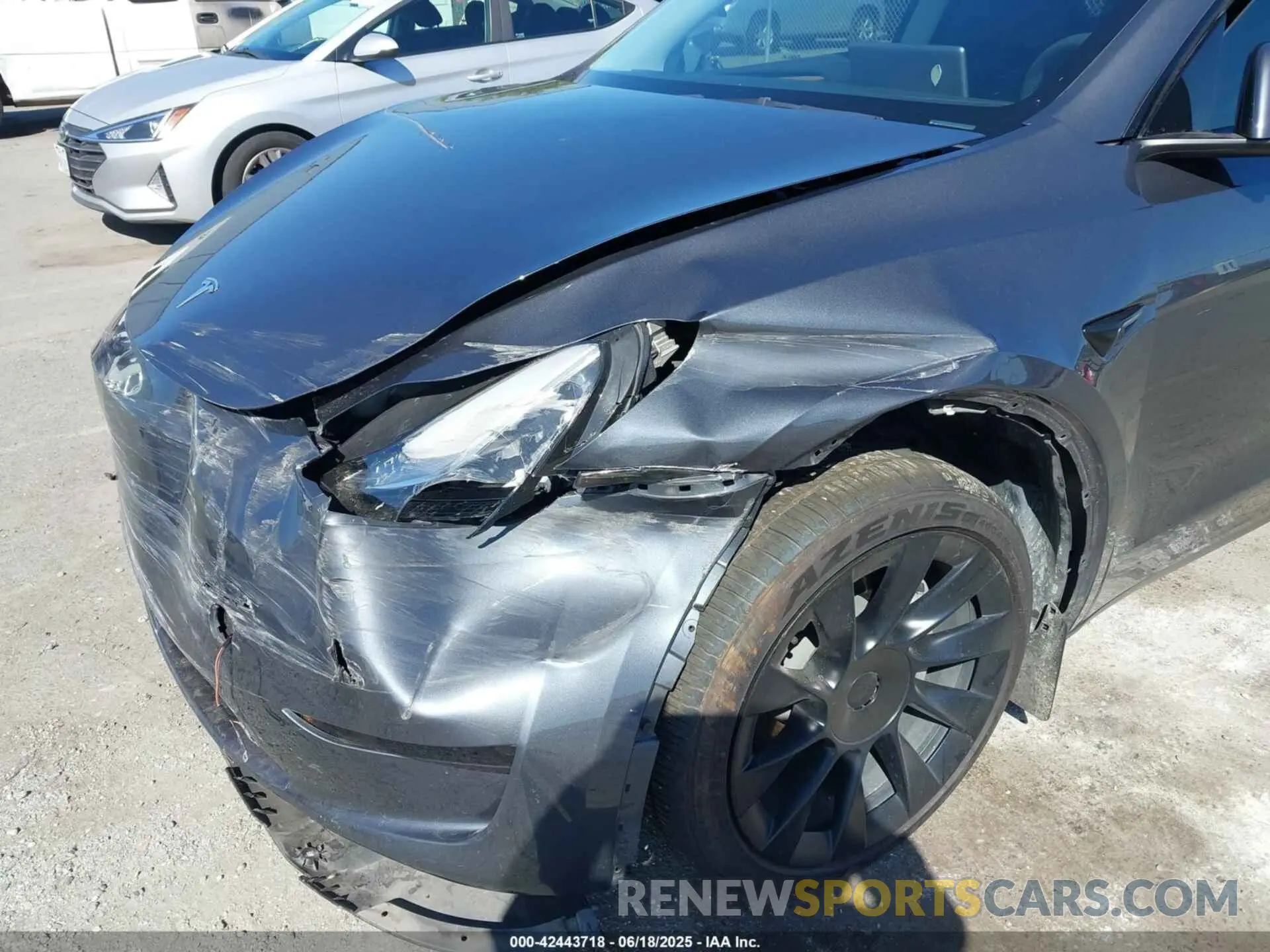 6 Photograph of a damaged car 7SAYGDEE5PF588017 TESLA MODEL Y 2023