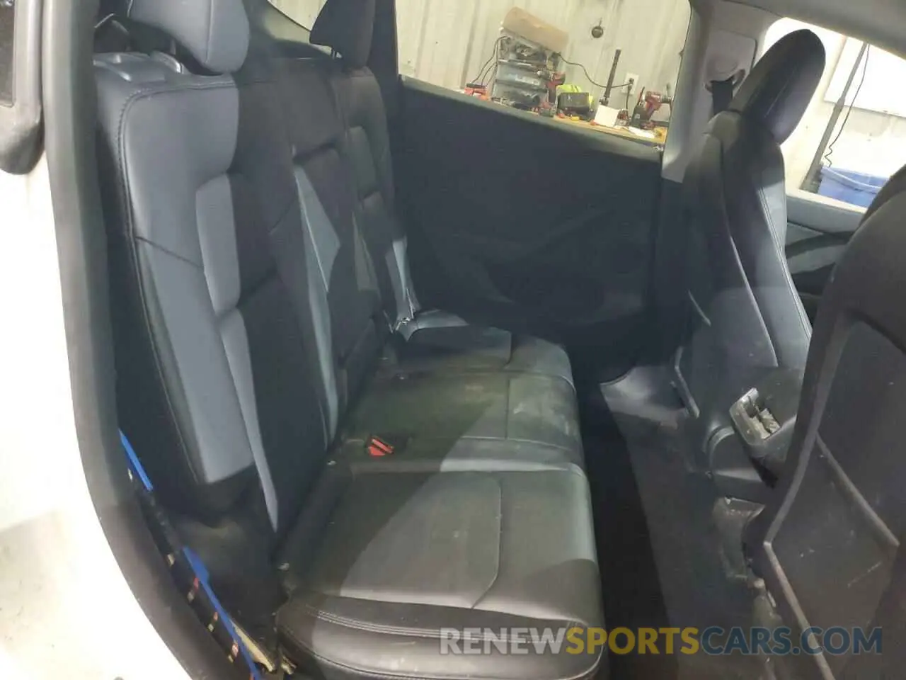 11 Photograph of a damaged car 7SAYGDEE5PF619265 TESLA MODEL Y 2023