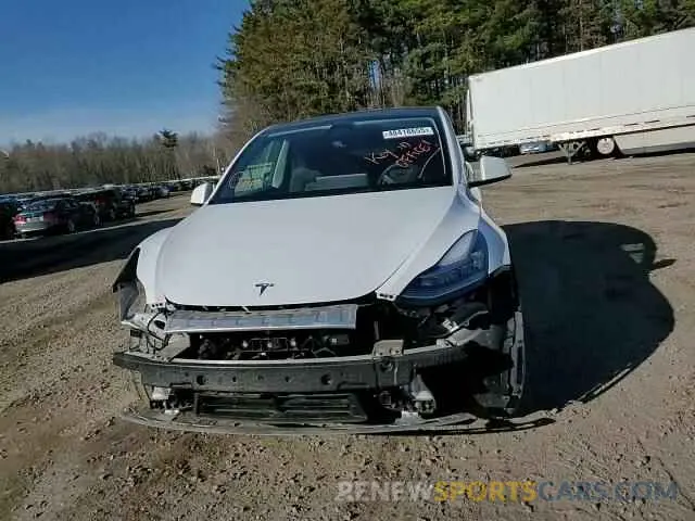 12 Photograph of a damaged car 7SAYGDEE5PF619265 TESLA MODEL Y 2023