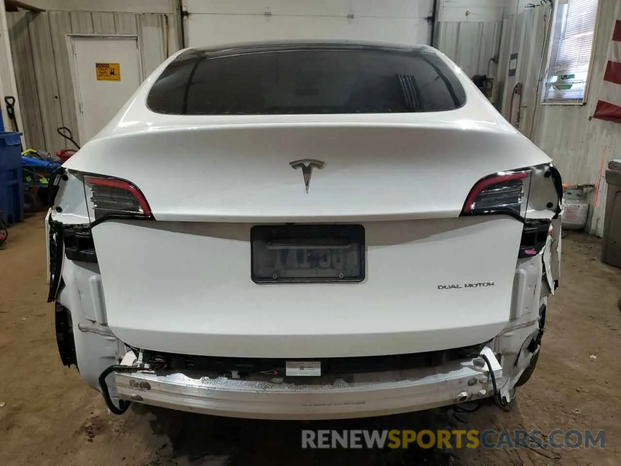 6 Photograph of a damaged car 7SAYGDEE5PF619265 TESLA MODEL Y 2023