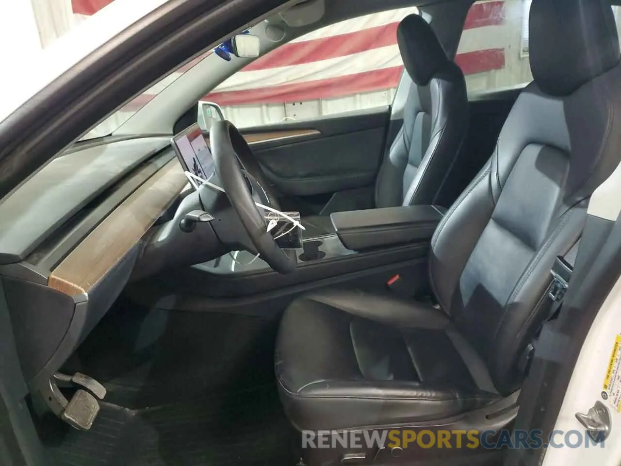 7 Photograph of a damaged car 7SAYGDEE5PF619265 TESLA MODEL Y 2023