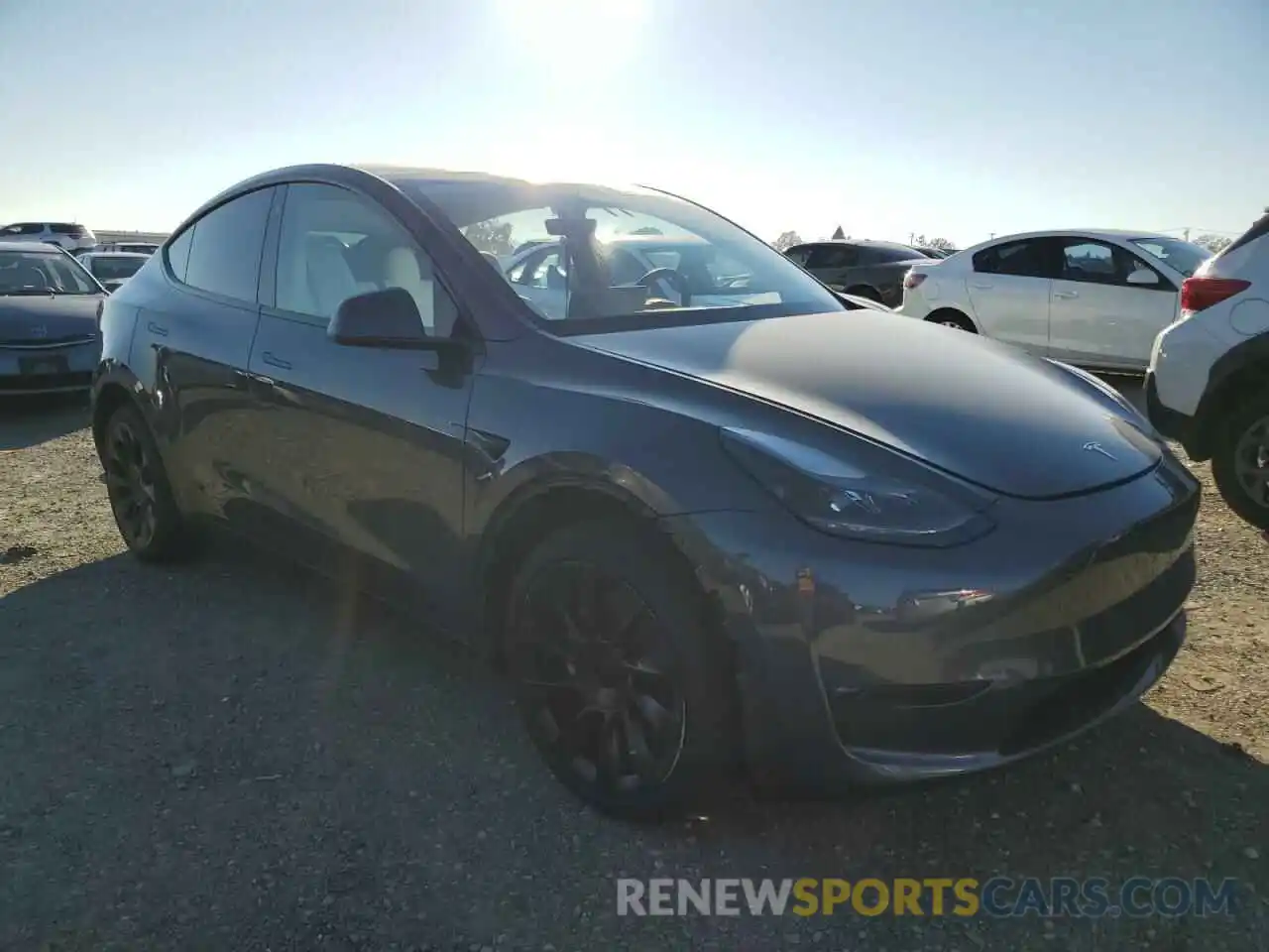 4 Photograph of a damaged car 7SAYGDEE5PF626569 TESLA MODEL Y 2023