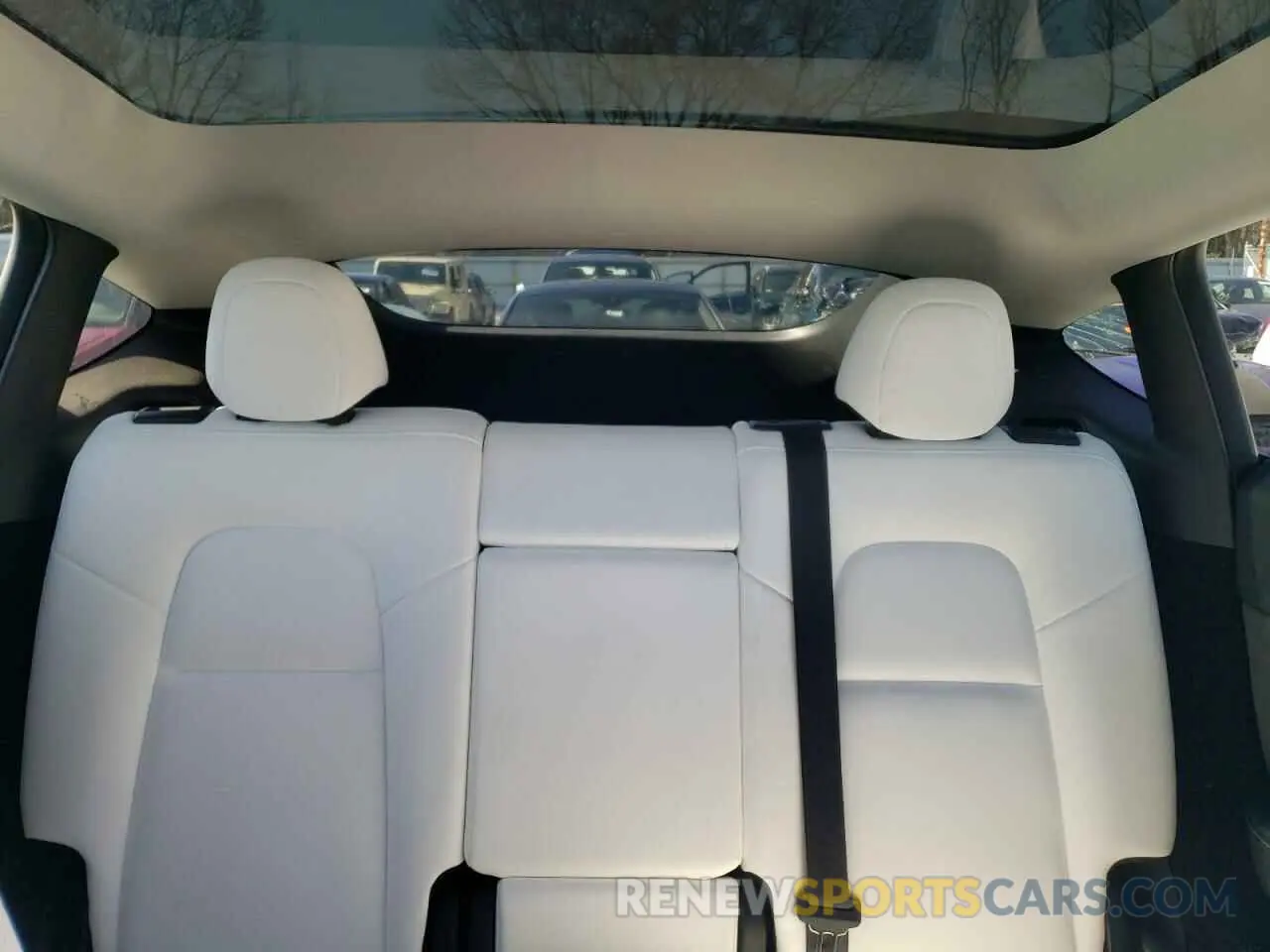 10 Photograph of a damaged car 7SAYGDEE5PF671124 TESLA MODEL Y 2023
