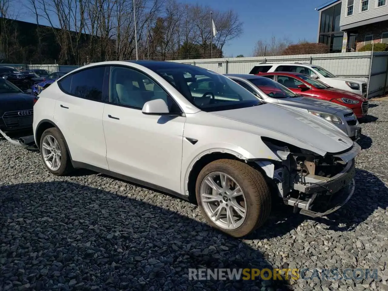 4 Photograph of a damaged car 7SAYGDEE5PF671124 TESLA MODEL Y 2023