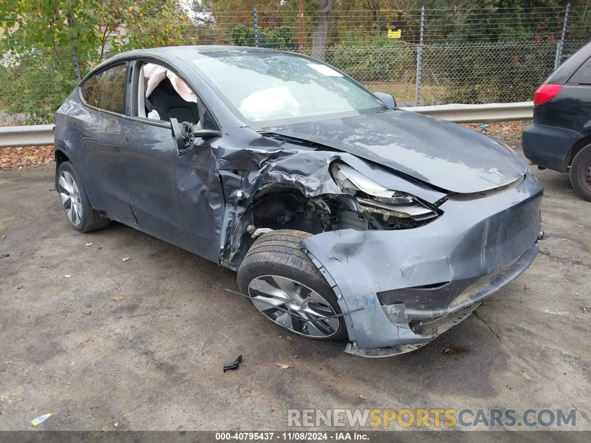 1 Photograph of a damaged car 7SAYGDEE5PF675299 TESLA MODEL Y 2023