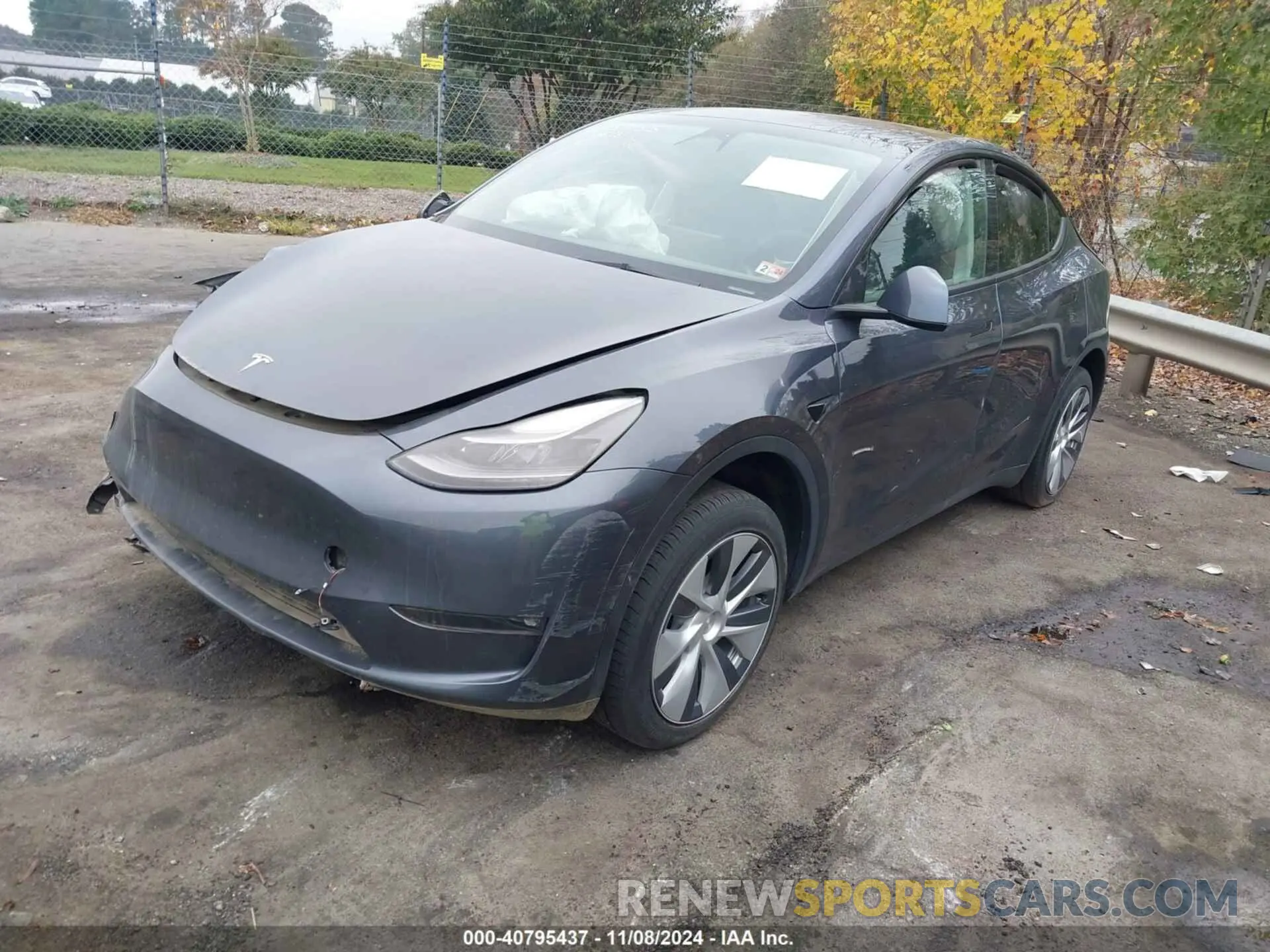 2 Photograph of a damaged car 7SAYGDEE5PF675299 TESLA MODEL Y 2023