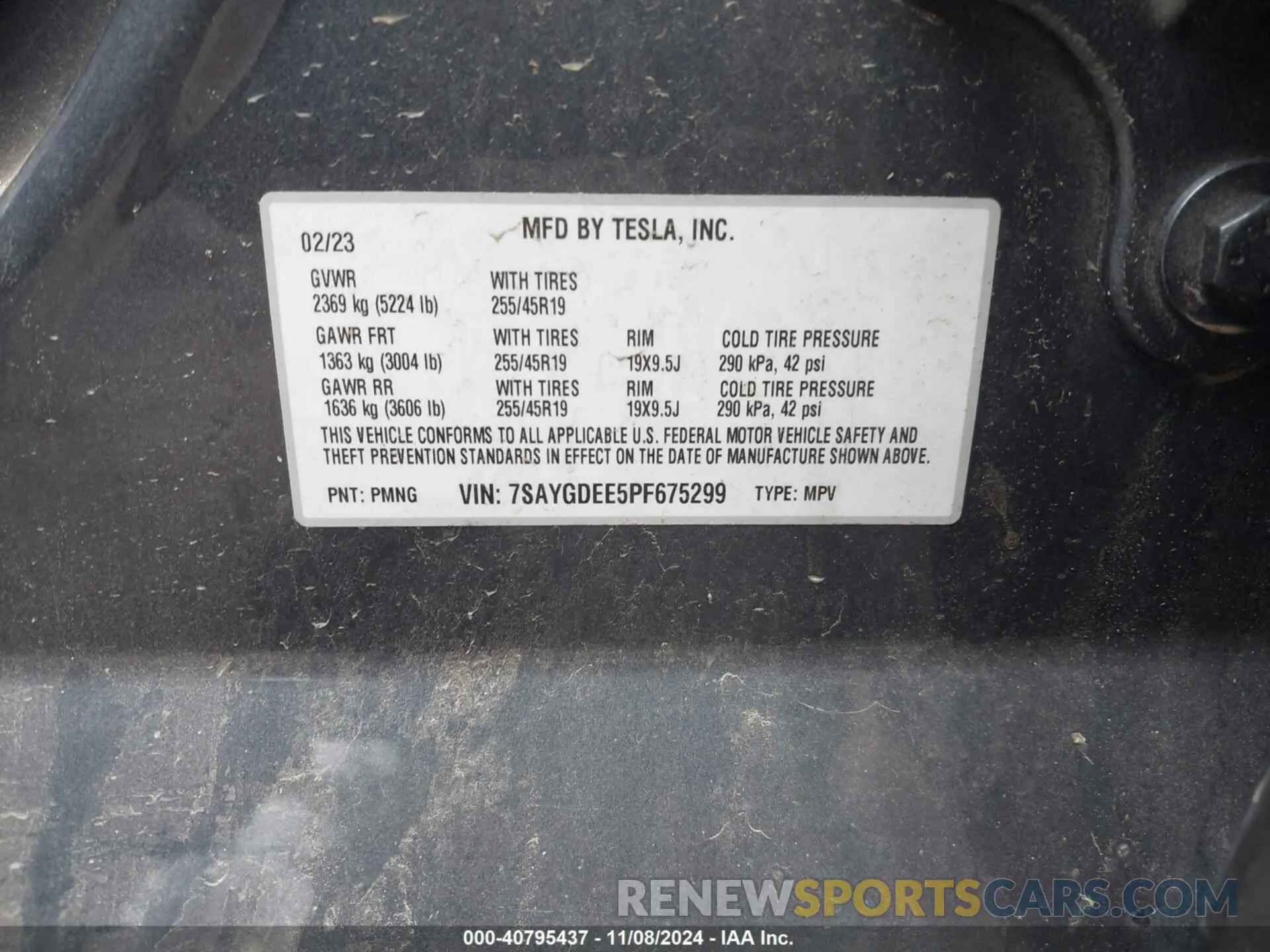 9 Photograph of a damaged car 7SAYGDEE5PF675299 TESLA MODEL Y 2023