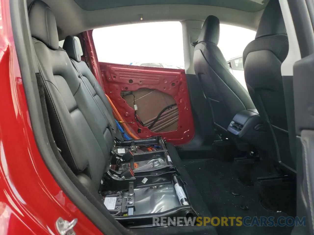 10 Photograph of a damaged car 7SAYGDEE5PF687646 TESLA MODEL Y 2023
