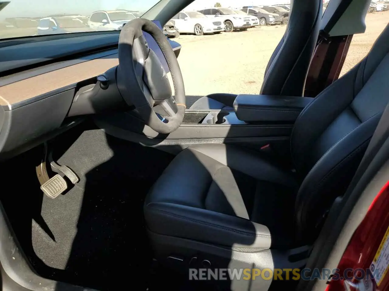 7 Photograph of a damaged car 7SAYGDEE5PF779324 TESLA MODEL Y 2023