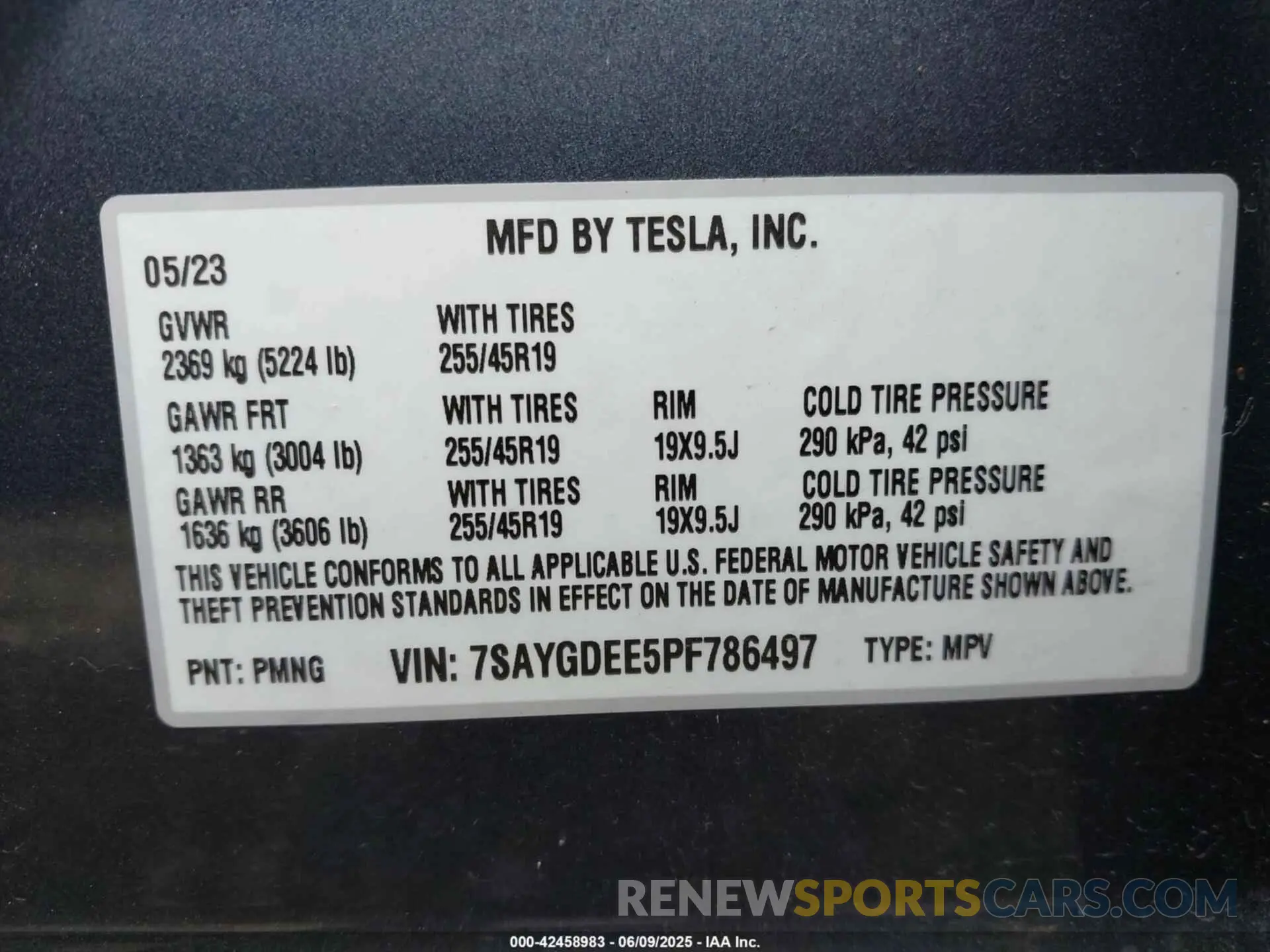 9 Photograph of a damaged car 7SAYGDEE5PF786497 TESLA MODEL Y 2023