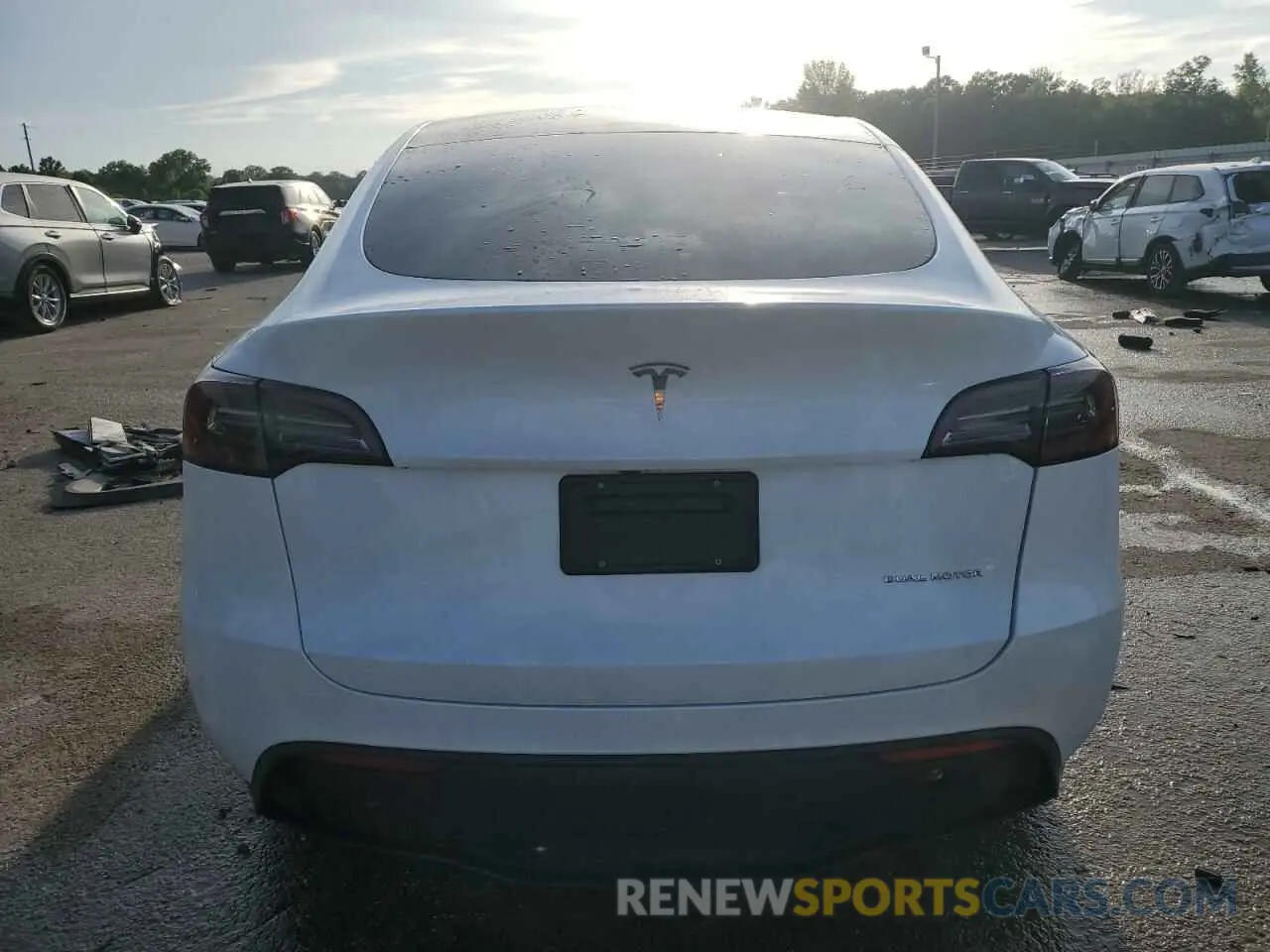 6 Photograph of a damaged car 7SAYGDEE5PF791022 TESLA MODEL Y 2023