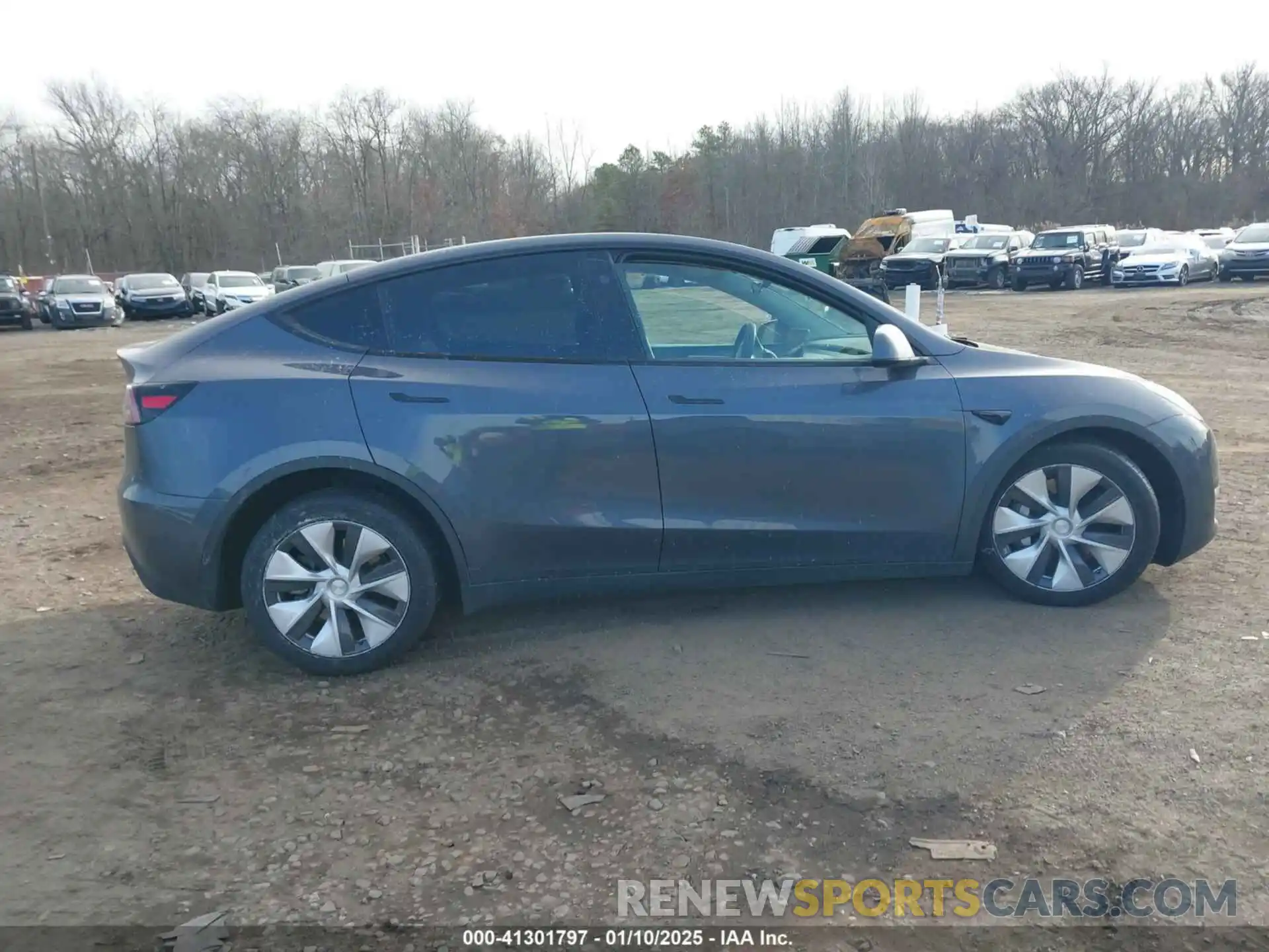 13 Photograph of a damaged car 7SAYGDEE5PF801998 TESLA MODEL Y 2023